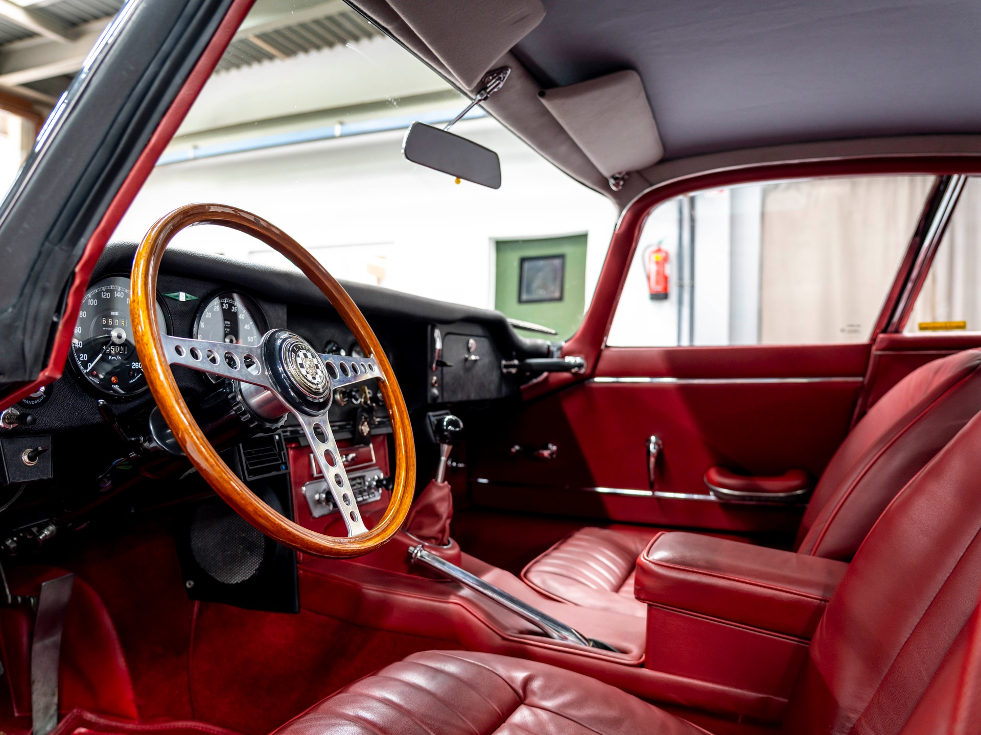 JAGUAR E-Type 4.2 Cpe Serie 1-image-13