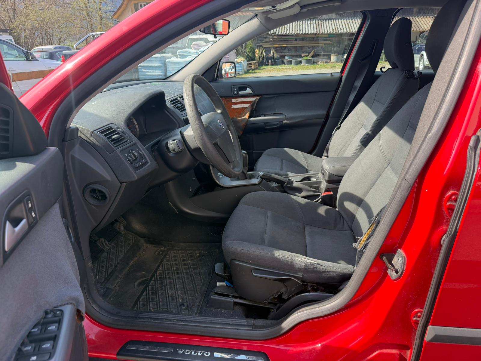 VOLVO S40 1.8 Momentum-image-8
