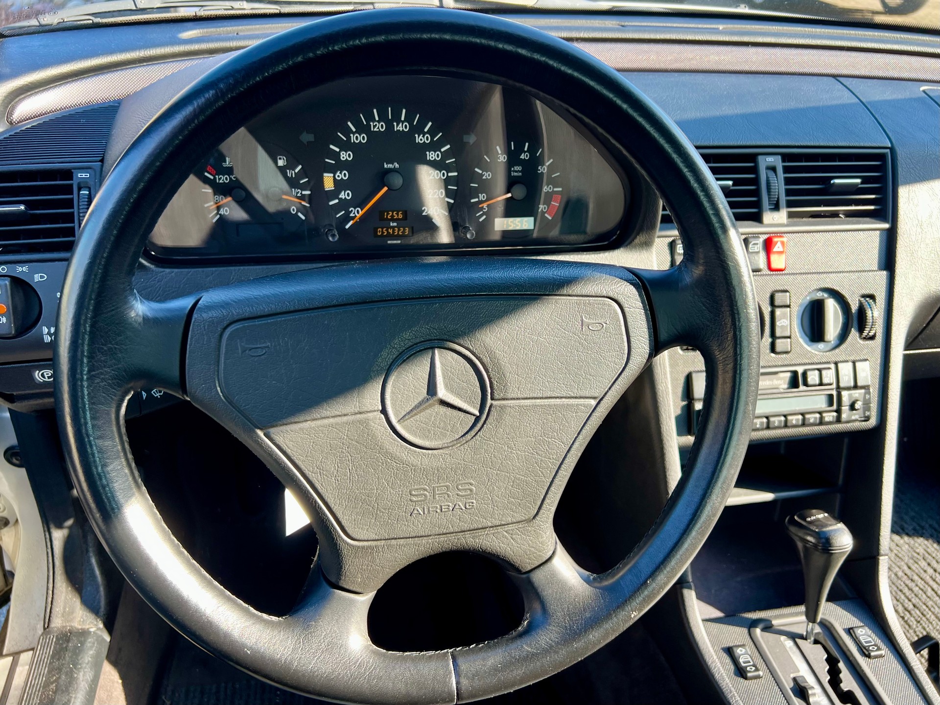 MERCEDES-BENZ C 220 Sport-image-19