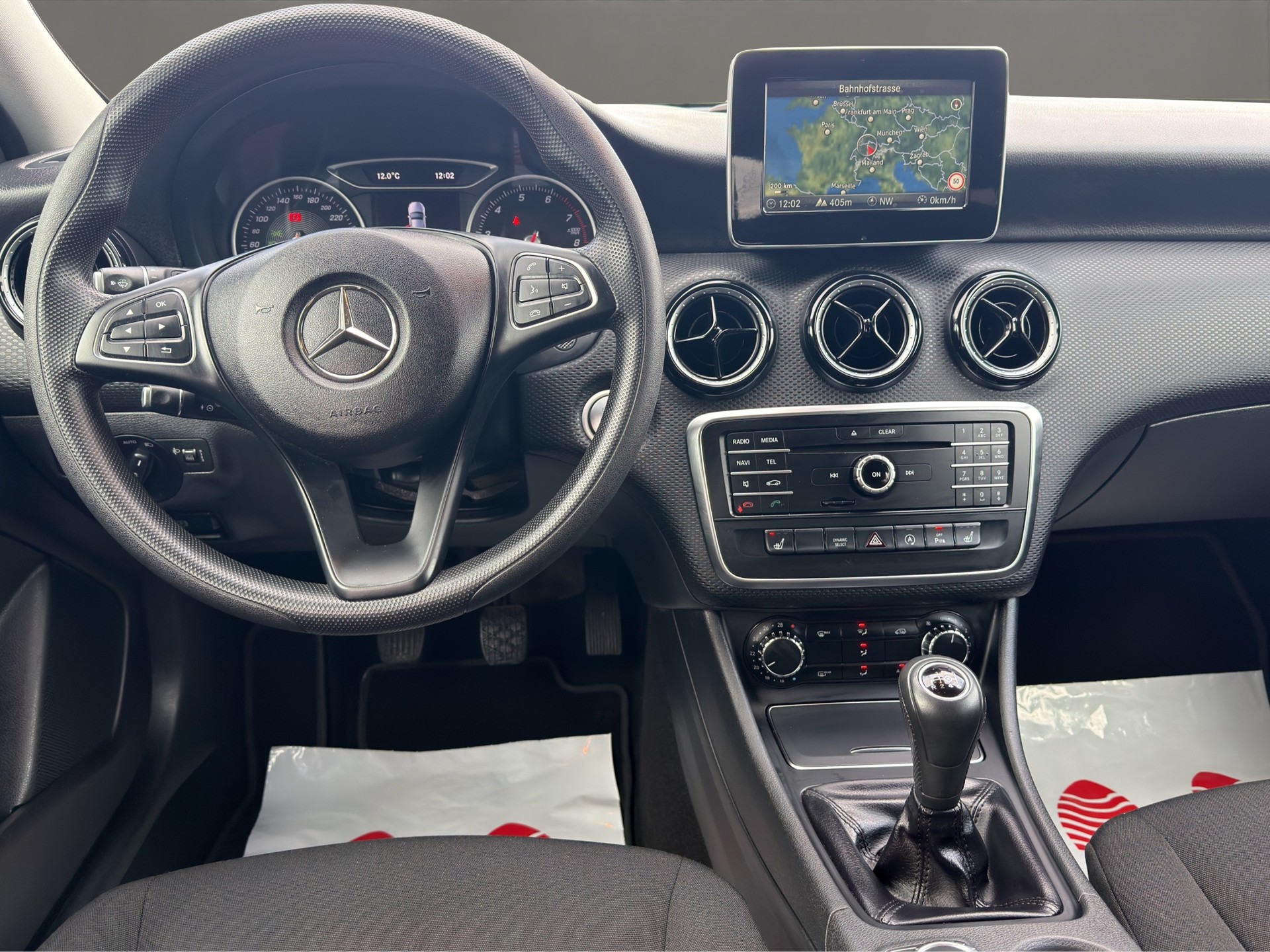MERCEDES-BENZ A 160 Urban-image-11