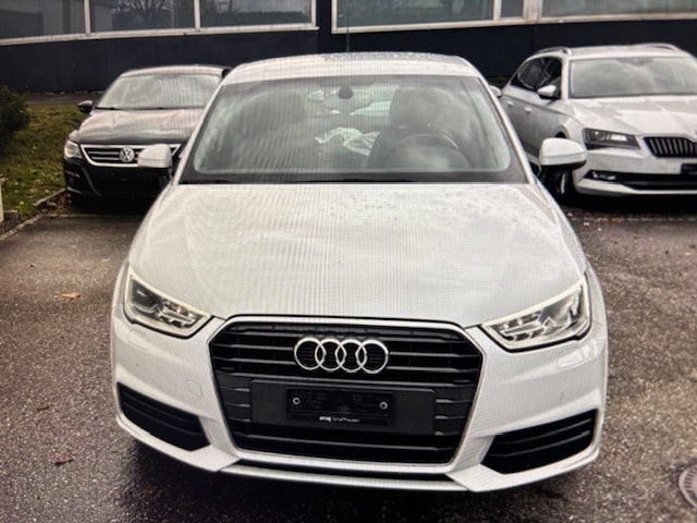 AUDI A1 Sportback 1.0 TFSI S-tronic-image-3
