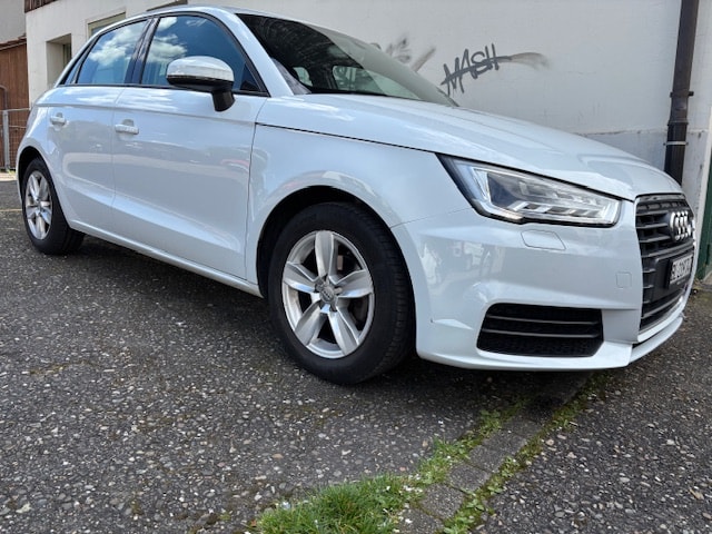 AUDI A1 Sportback 1.0 TFSI S-tronic-image-1