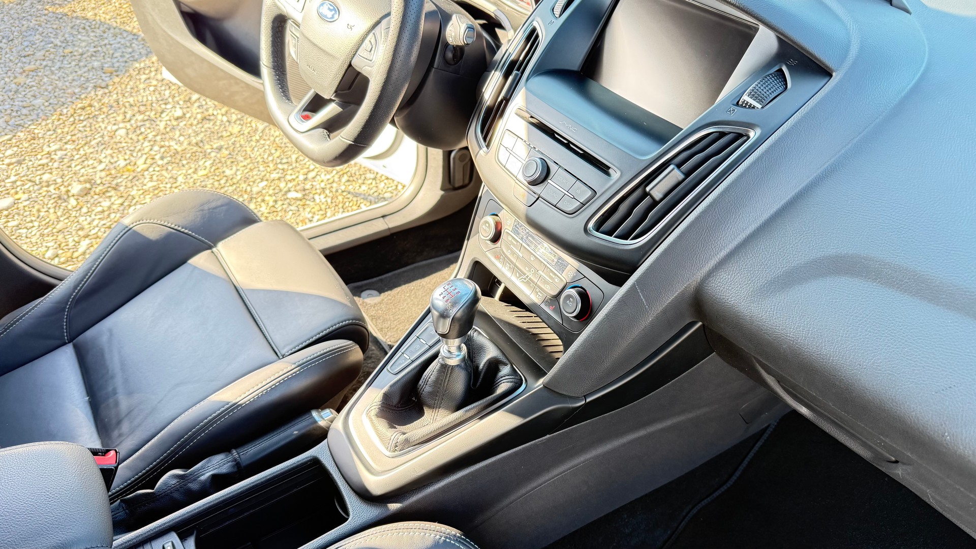 FORD Focus 2.0 SCTi ST3-image-5