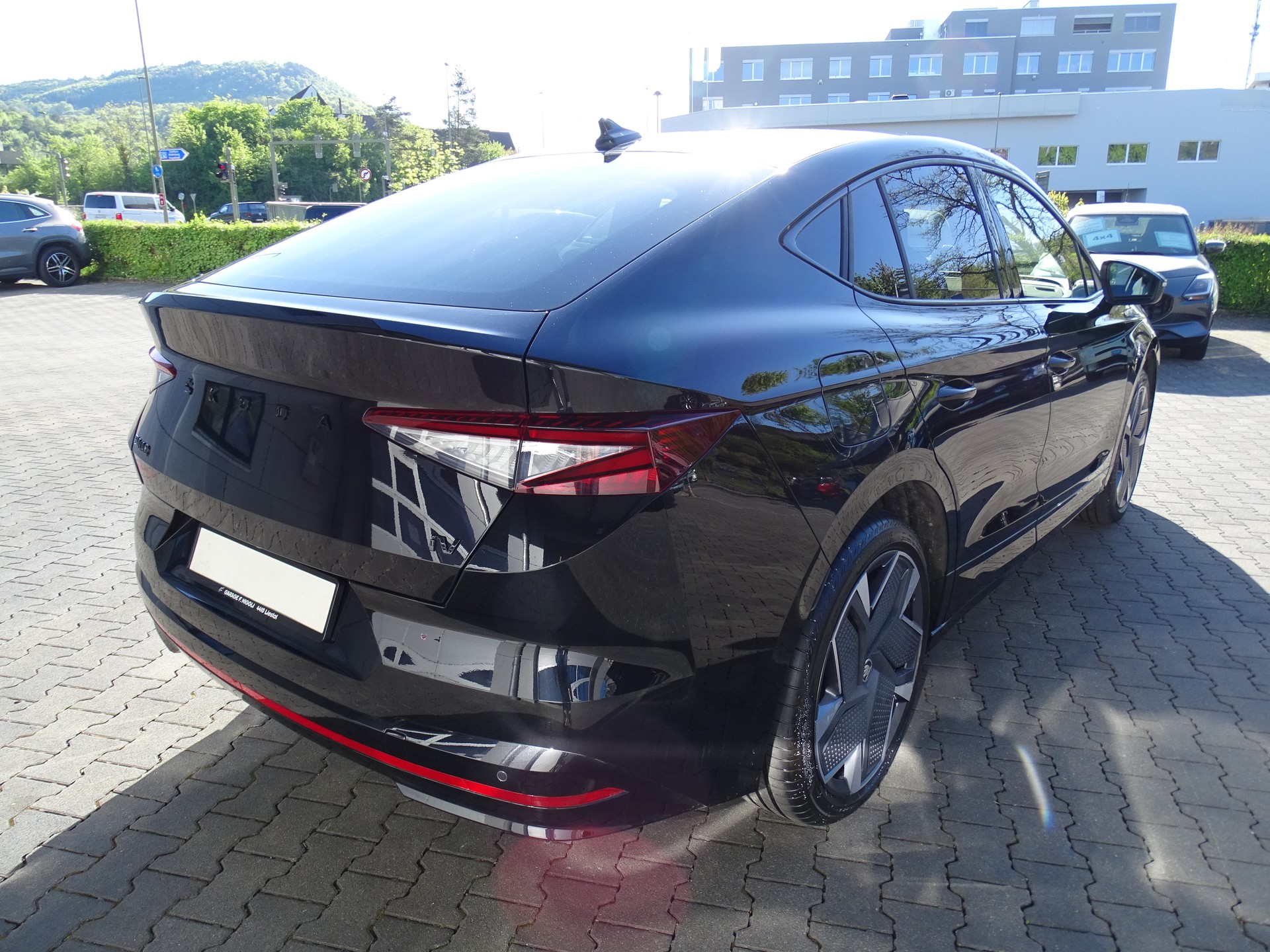 SKODA Enyaq iV 80x RS-image-7