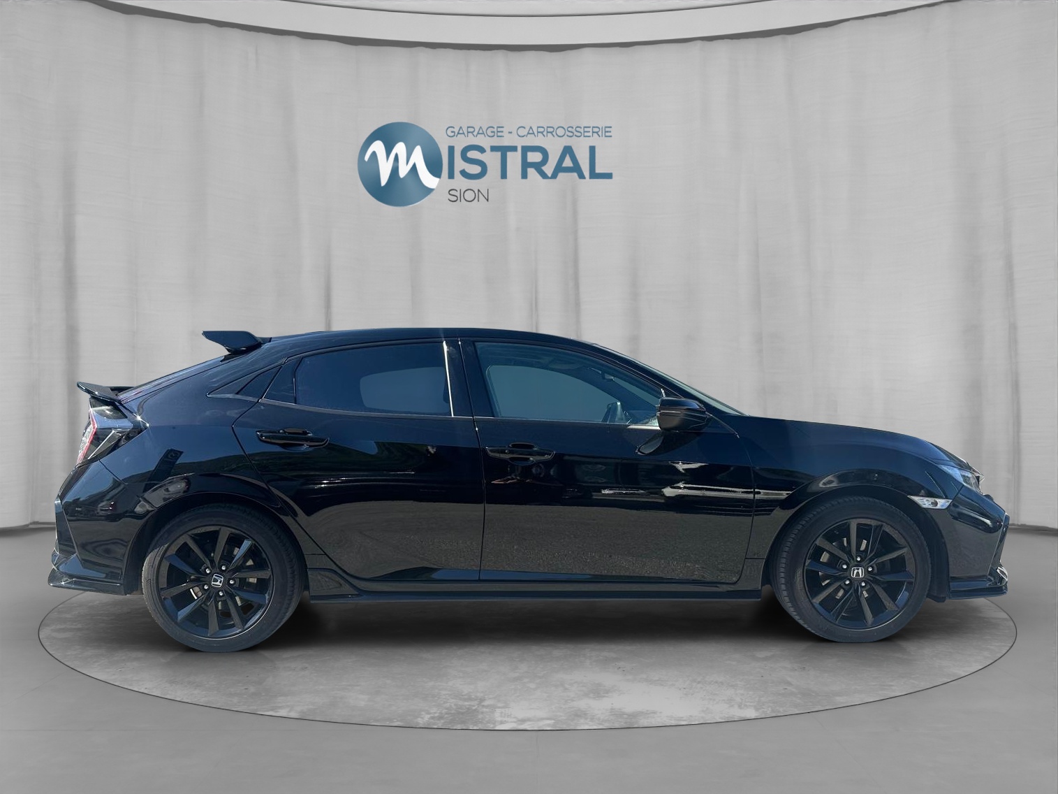 HONDA Civic 1.0 VTEC Executive Sport Line-image-5