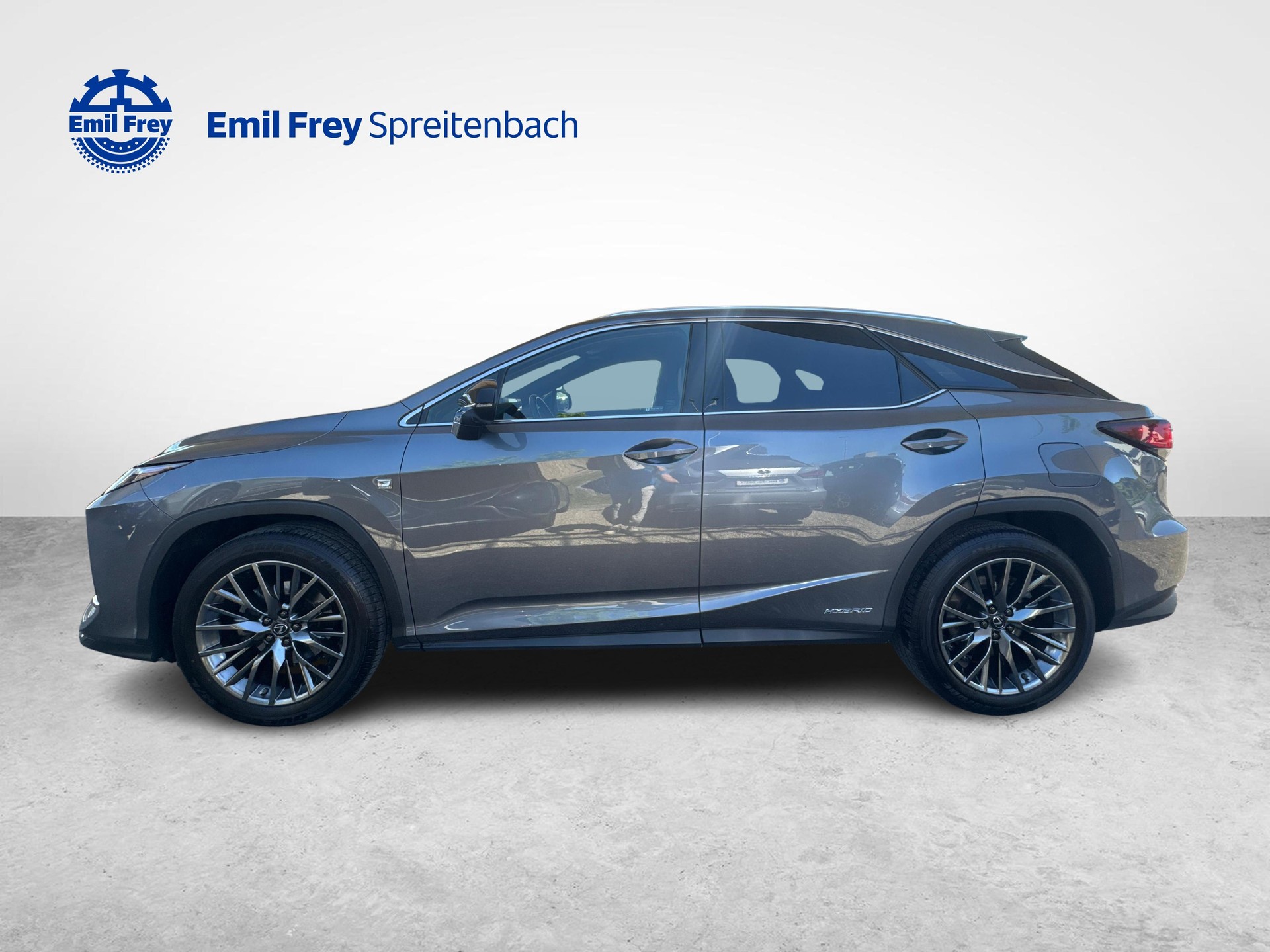 LEXUS RX 450h F-Sport / ab 3,99% Leasing bei Abschluss einer Protect Autoversicherung-showroom-element-1
