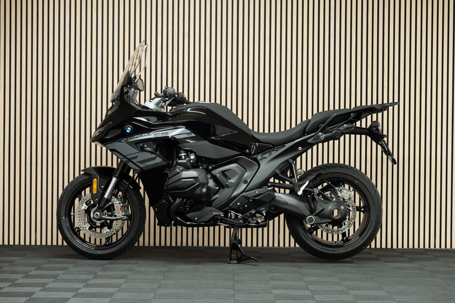 BMW R 1300 RS mit automatisiertem Schaltassistent und 36 Monaten BMW Motorrad Service inklusive 🔧😍-showroom-element-1
