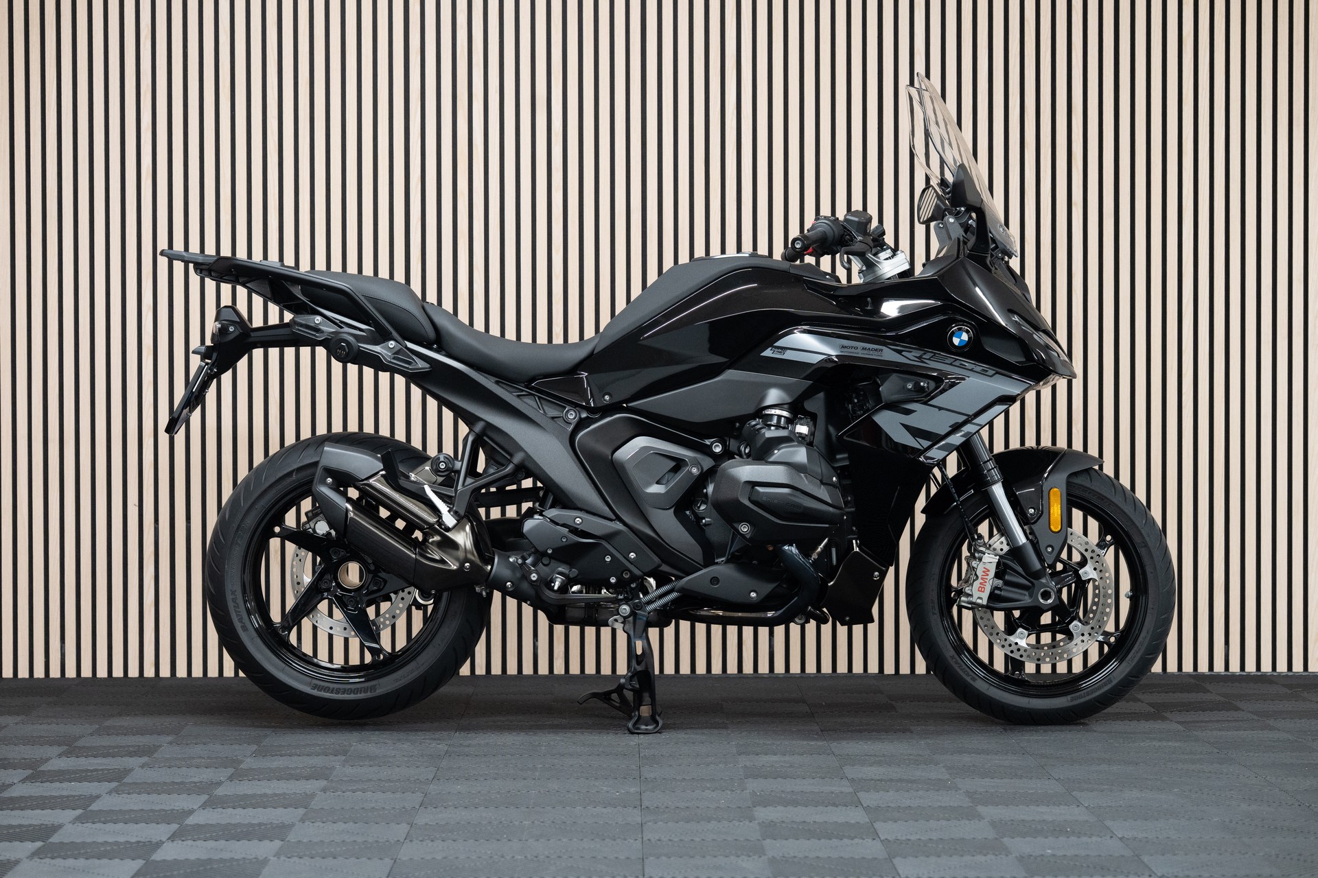 BMW R 1300 RS mit automatisiertem Schaltassistent und 36 Monaten BMW Motorrad Service inklusive 🔧😍