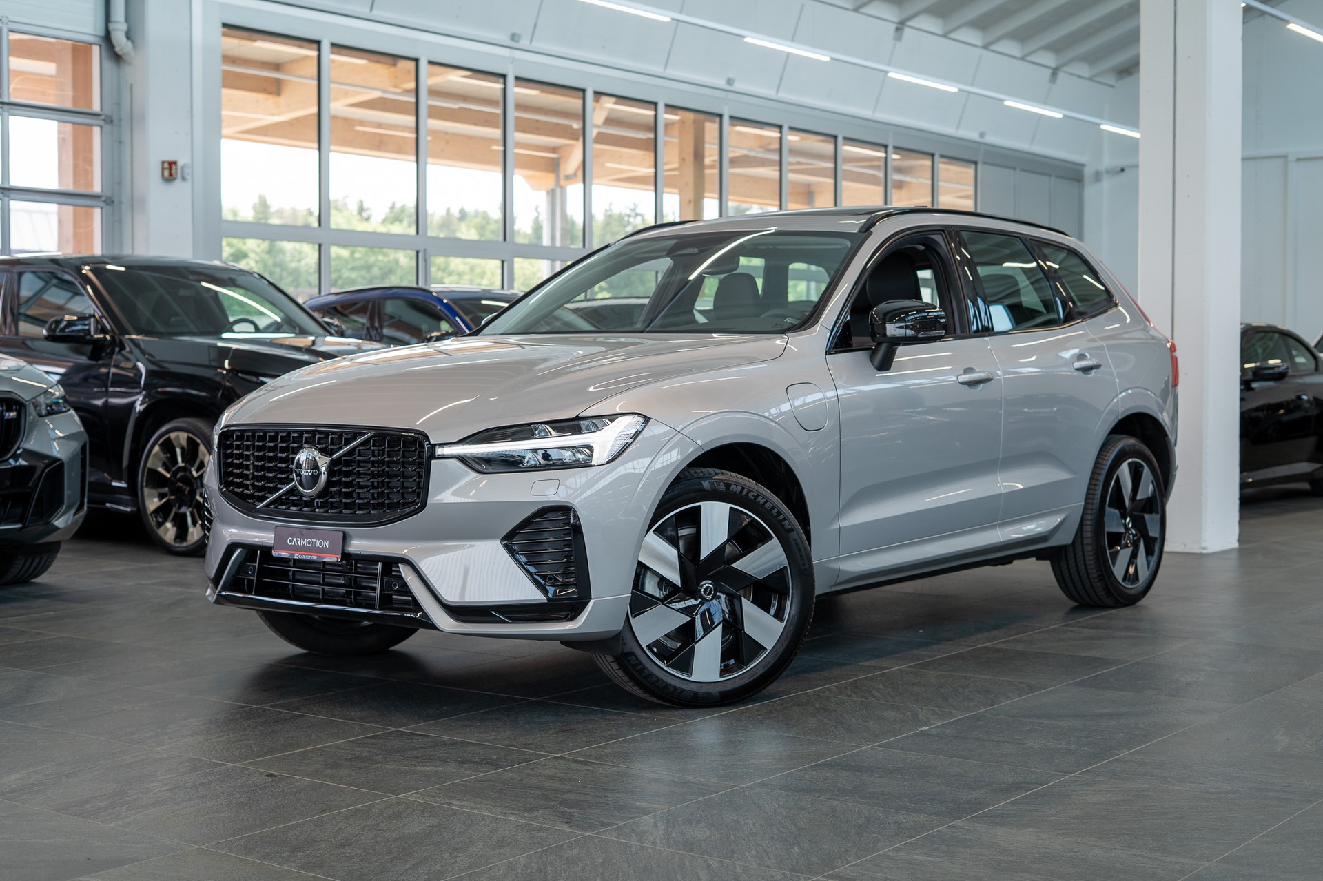 VOLVO XC60 2.0 T8 TE Ultra Dark eAWD / Panorama / HeadUp / Harman/Kardon