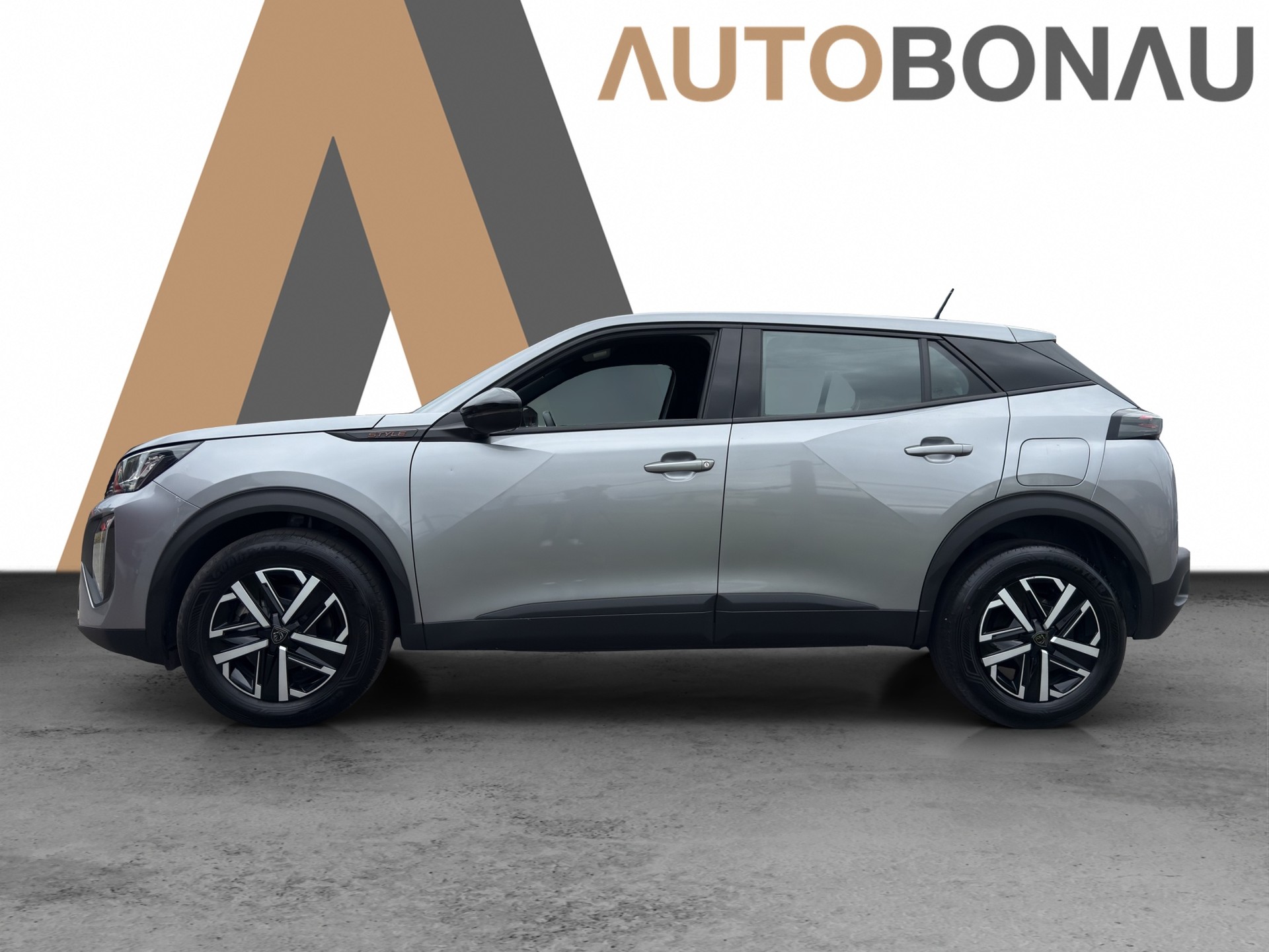 PEUGEOT 2008 1.2 Hybrid 145 Style-showroom-element-1