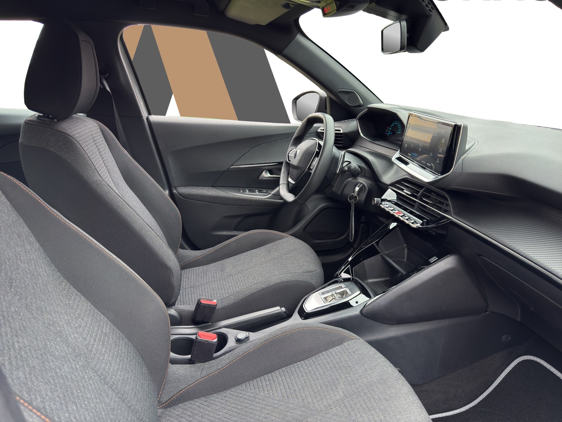 PEUGEOT 2008 1.2 Hybrid 145 Style-image-12