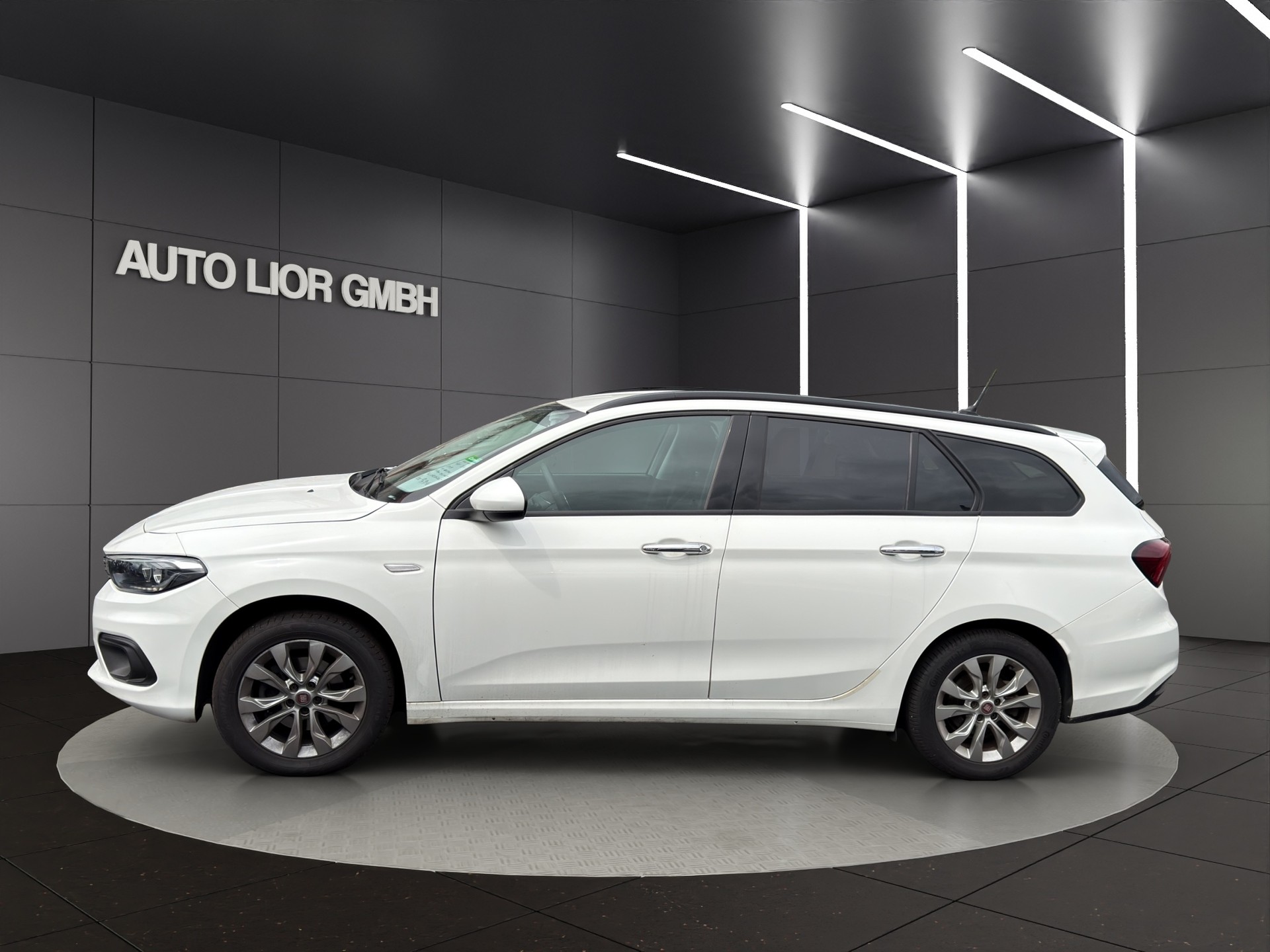 FIAT Tipo 1.6MJ Station Wagon S-Design-image-2