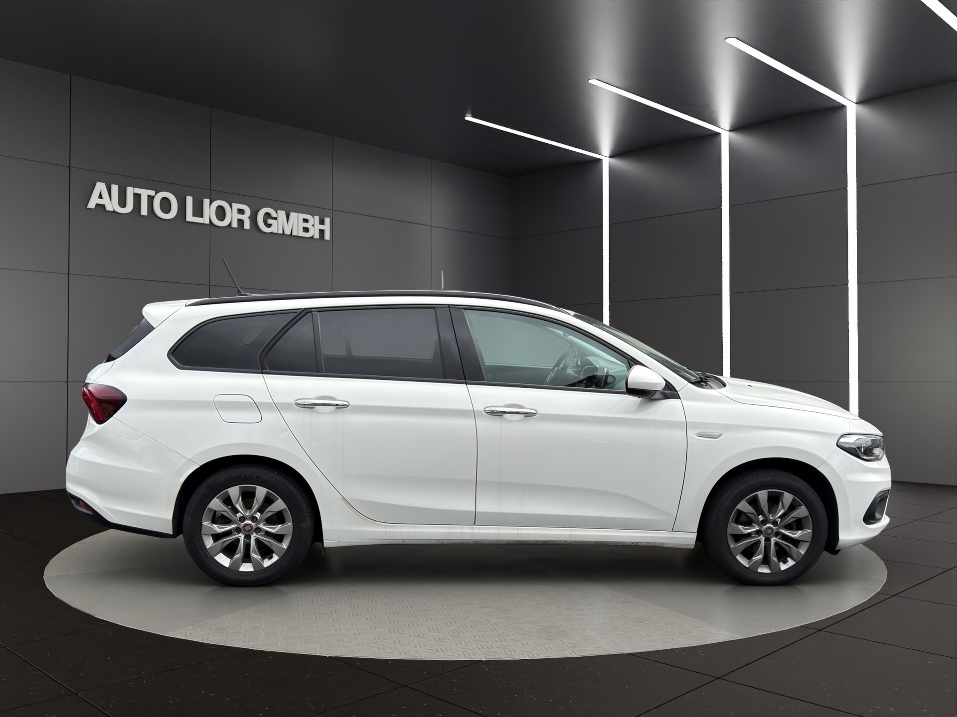 FIAT Tipo 1.6MJ Station Wagon S-Design-image-5