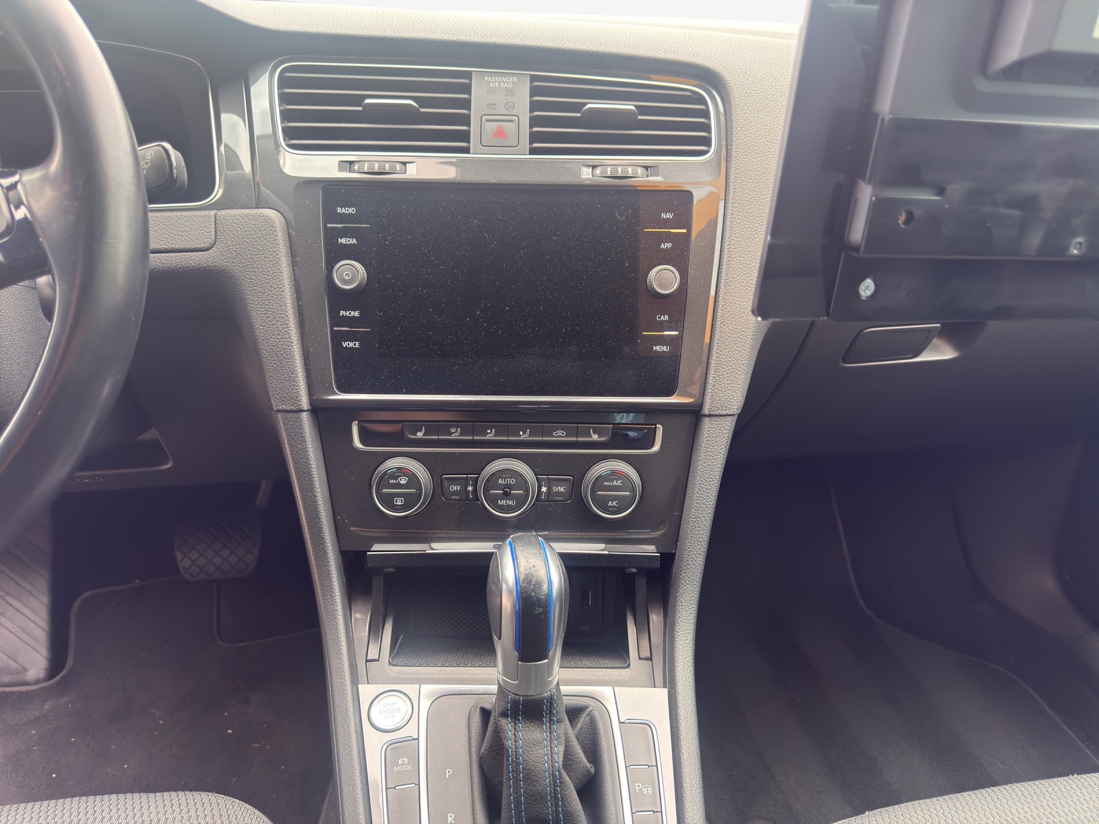 VW e-Golf-image-10