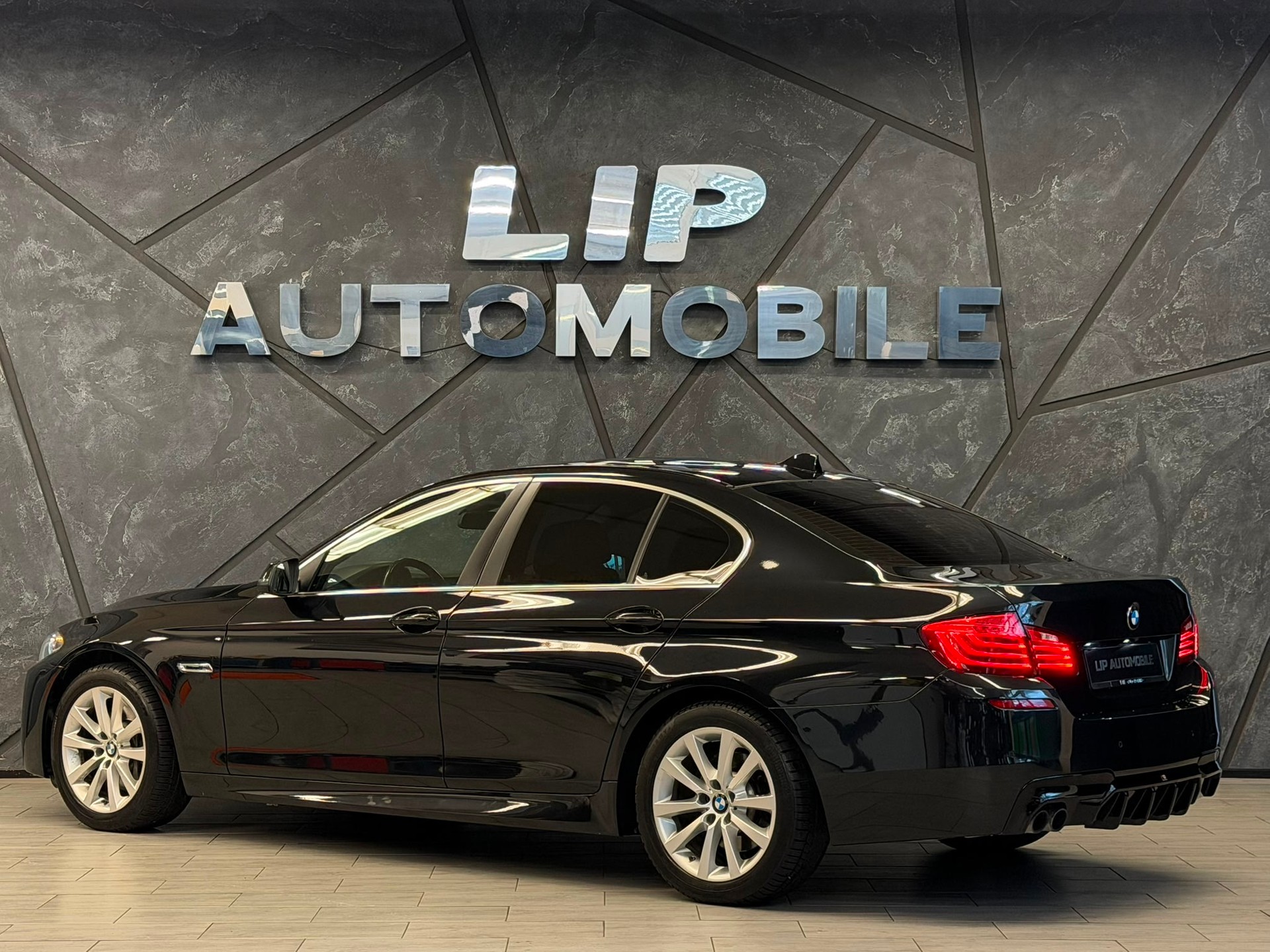 BMW 528i xDrive Steptronic-image-7