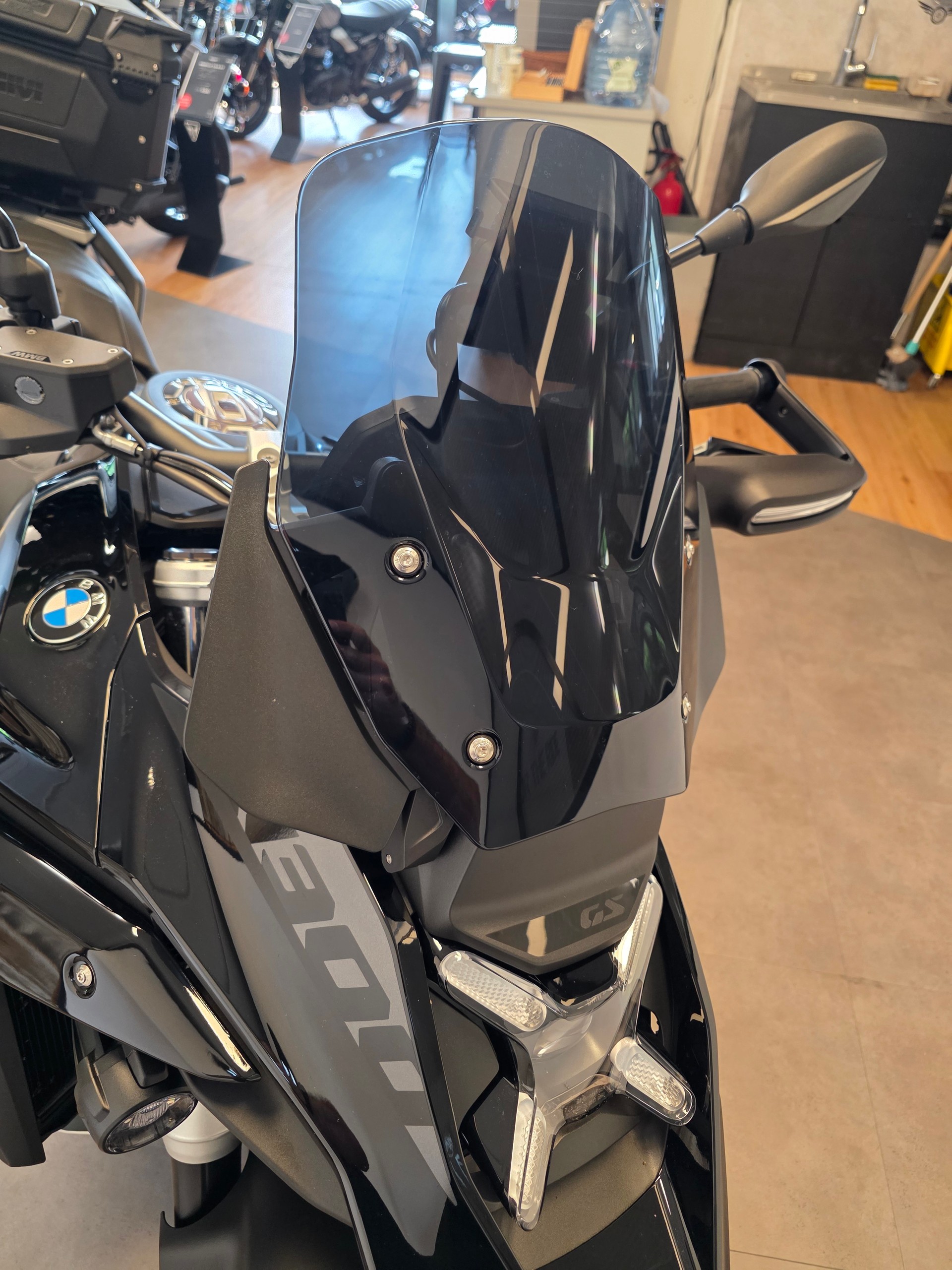 BMW R 1300 GS-image-13