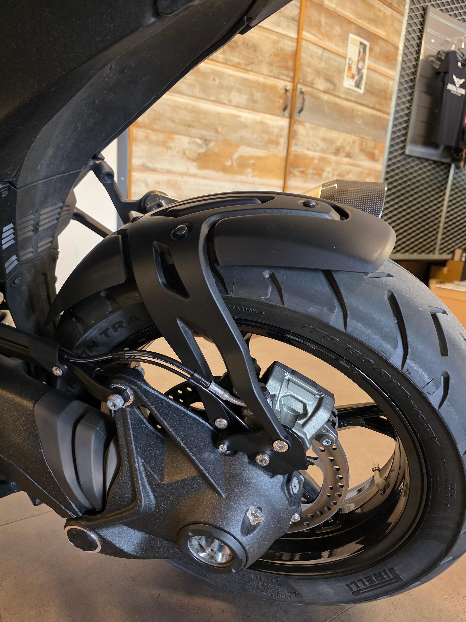 BMW R 1300 GS-image-11