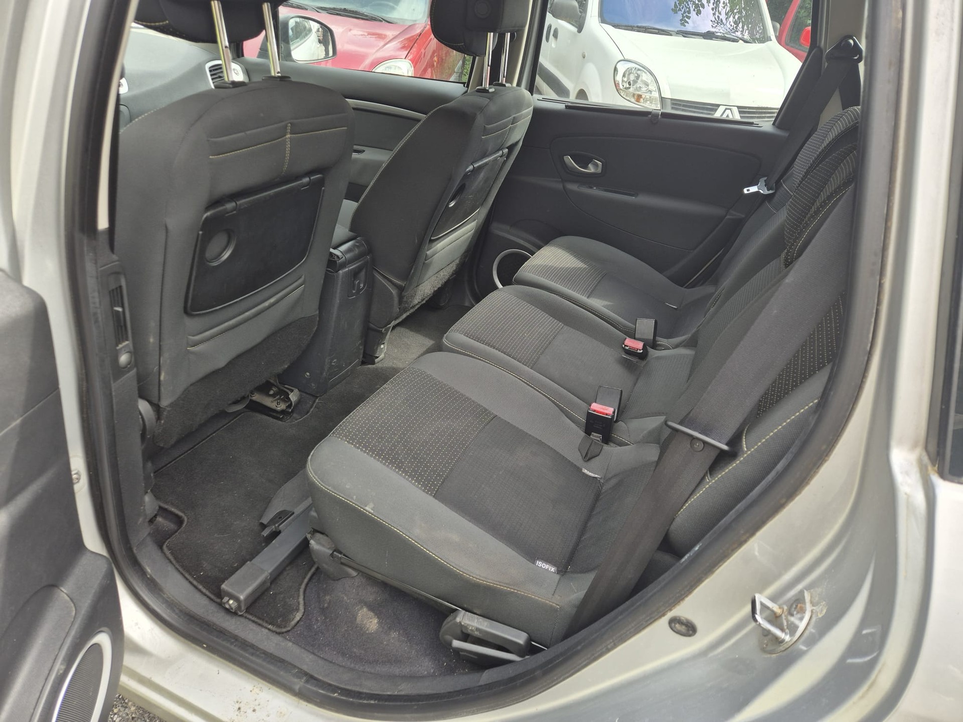 RENAULT Grand Scénic 1.4 16V Turbo Dynamique-image-4