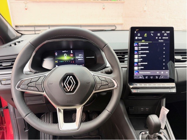 RENAULT Captur 1.3 TCe Techno EDC-image-7