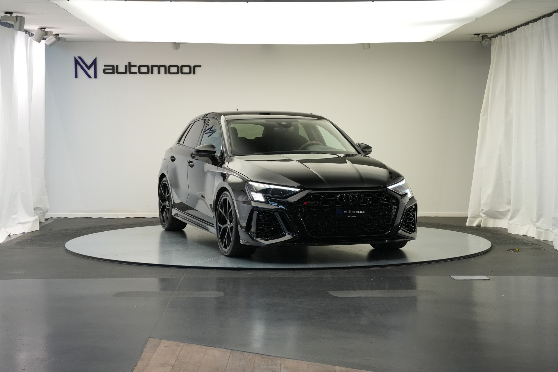 AUDI RS3 Sportback 2.5 TSI quattro S-tronic *CH-Fahrzeug* *HuD* *Assistenzpaket*-showroom-element-2