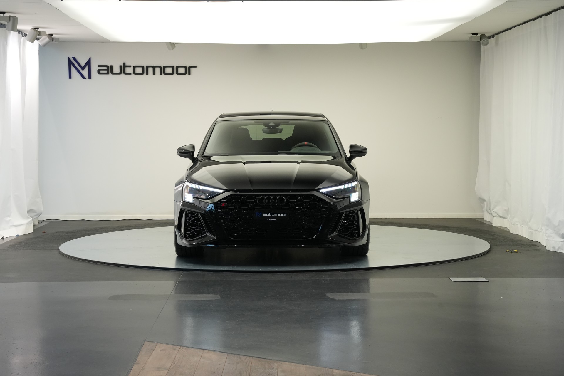AUDI RS3 Sportback 2.5 TSI quattro S-tronic *CH-Fahrzeug* *HuD* *Assistenzpaket*-showroom-element-1