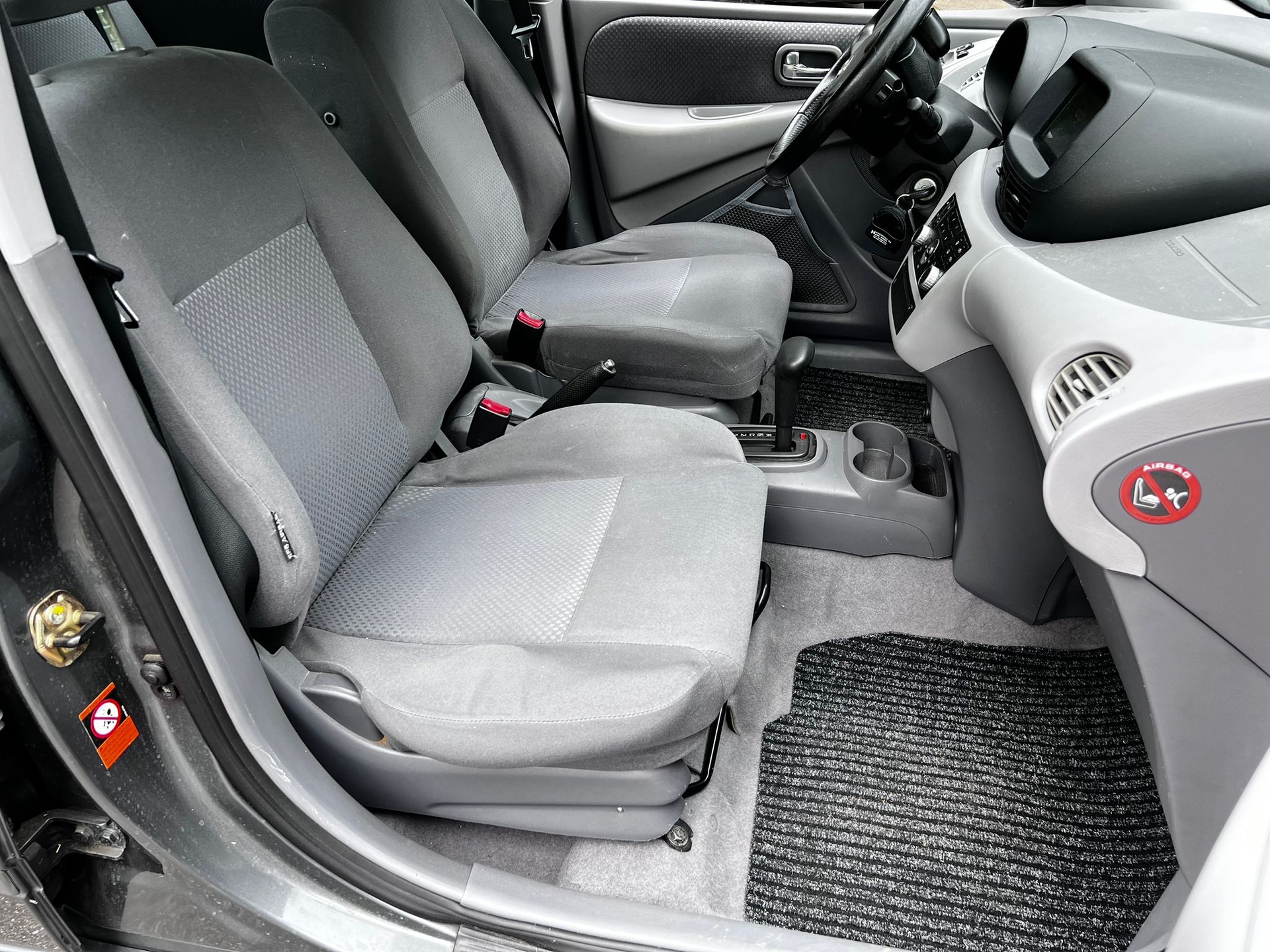 NISSAN Almera Tino 1.8 16V business-image-10