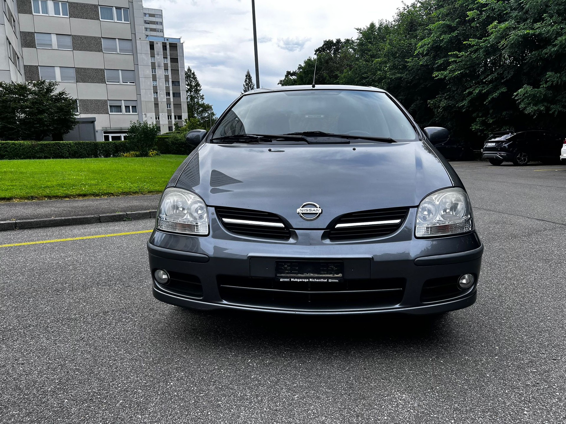 NISSAN Almera Tino 1.8 16V business