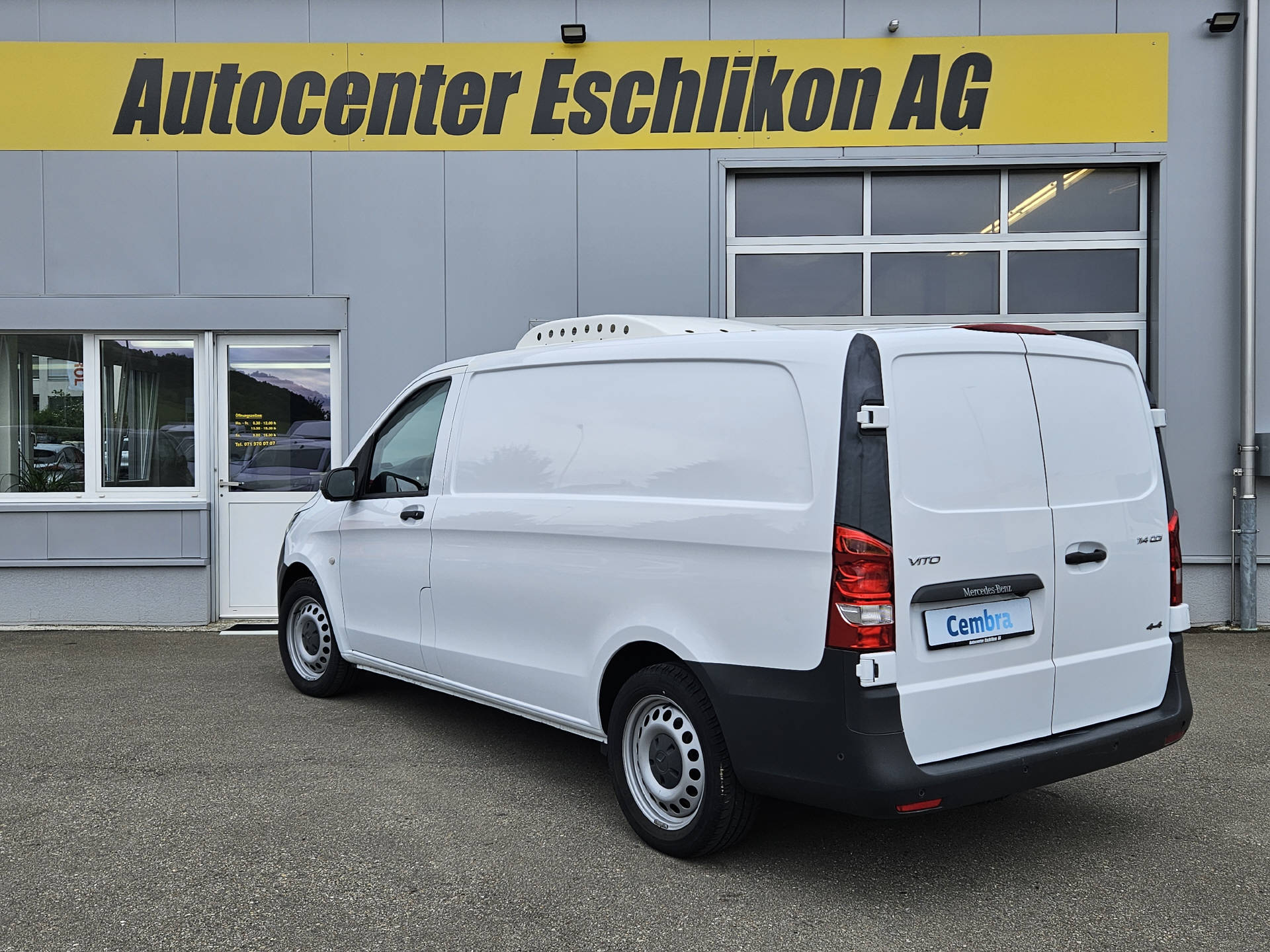 MERCEDES-BENZ Vito 114 Kaw. L 2.2 CDI * 4x4 * Standkühlung *-image-8