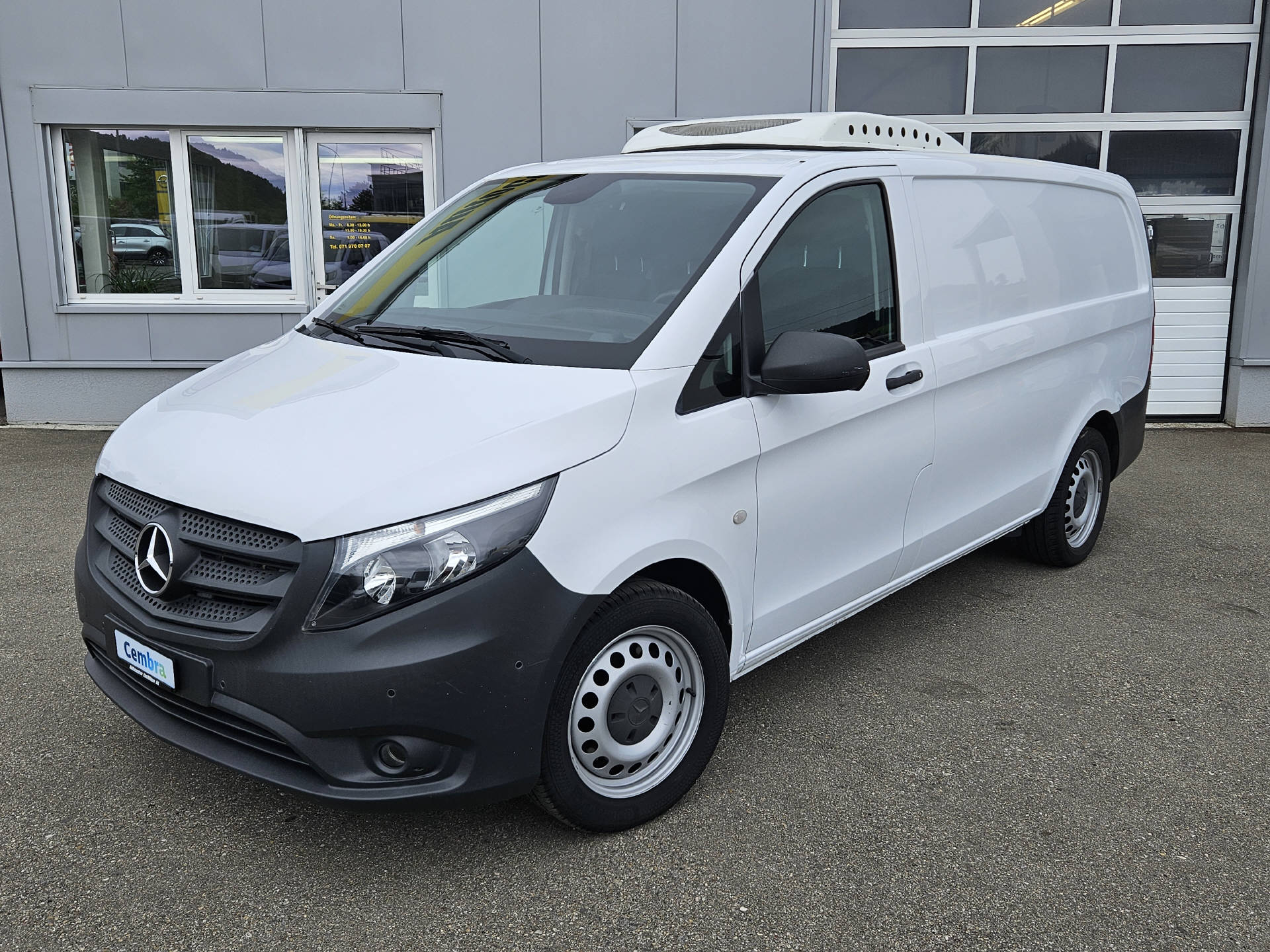 MERCEDES-BENZ Vito 114 Kaw. L 2.2 CDI * 4x4 * Standkühlung *-image-1