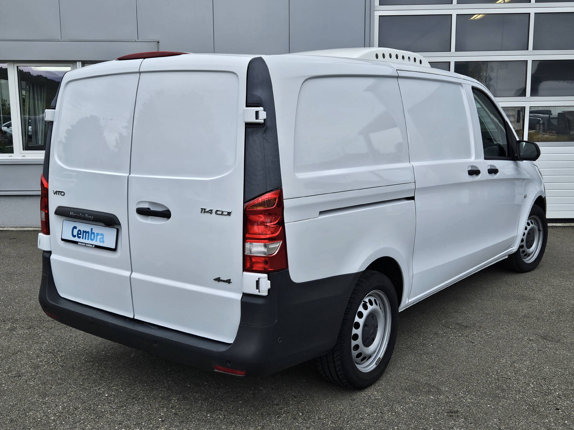 MERCEDES-BENZ Vito 114 Kaw. L 2.2 CDI * 4x4 * Standkühlung *-image-6