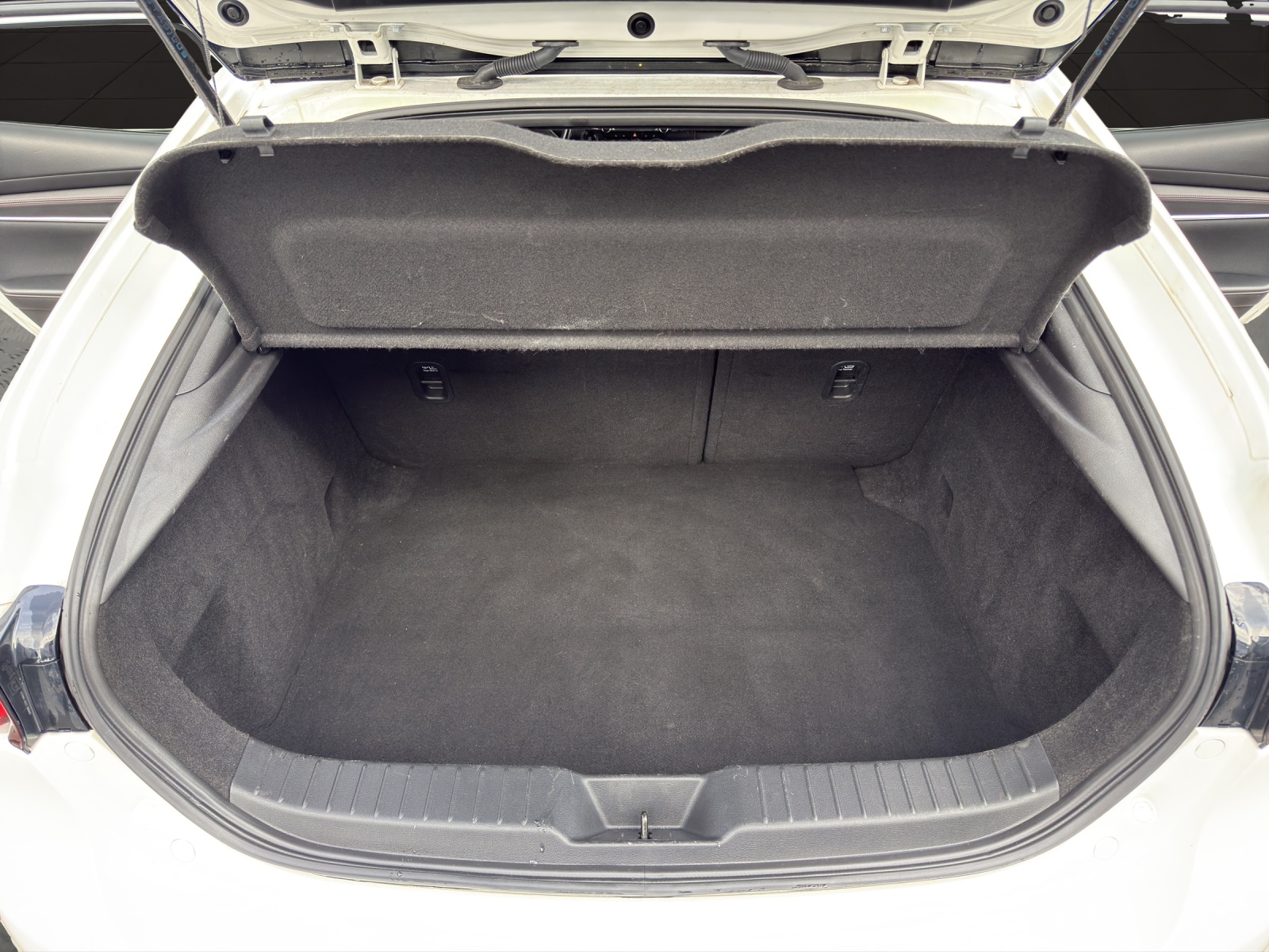 MAZDA 3 Hatchback SKYACTIV-X M Hybrid 186 Homura Automat-image-19