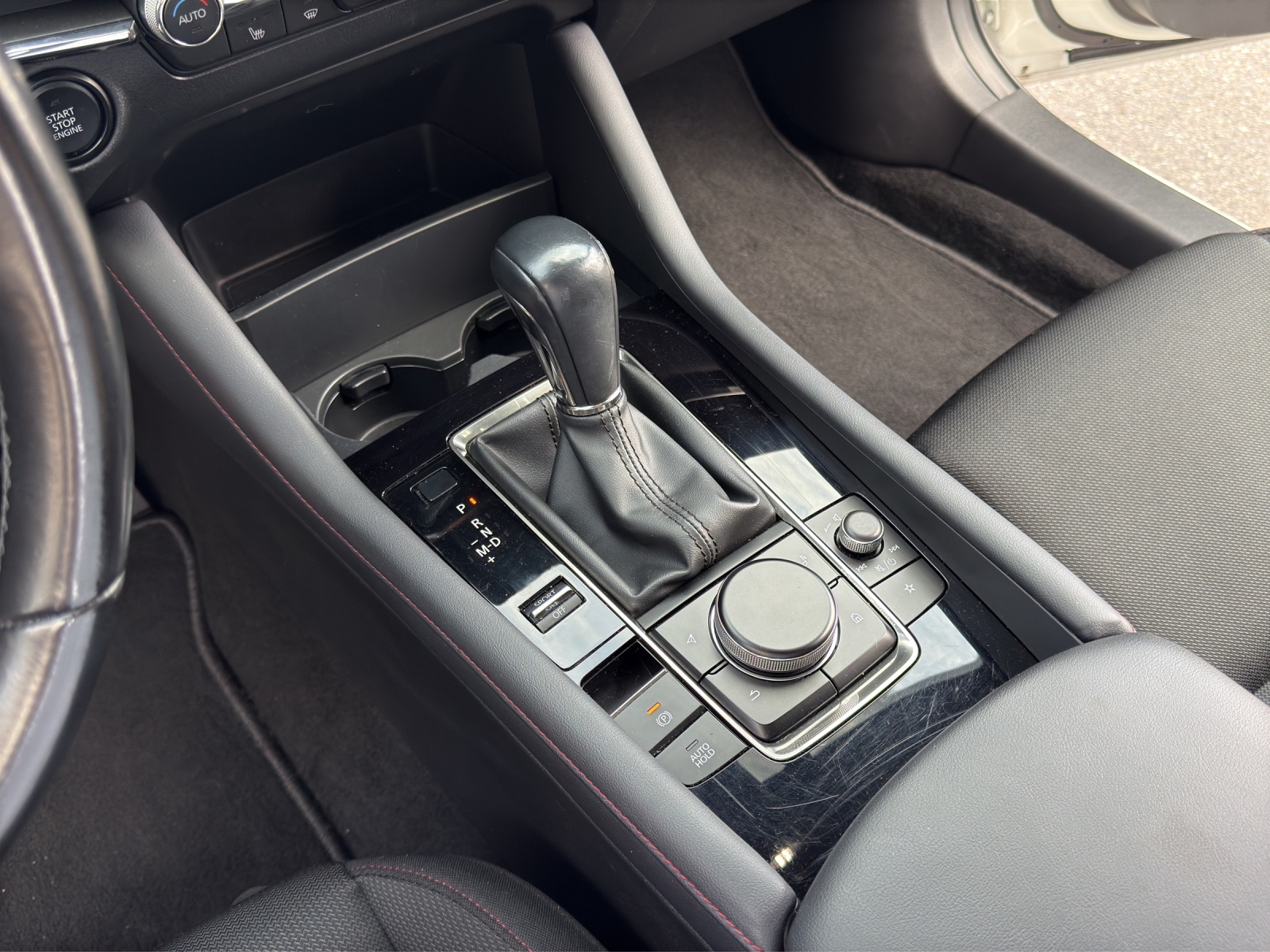 MAZDA 3 Hatchback SKYACTIV-X M Hybrid 186 Homura Automat-image-16