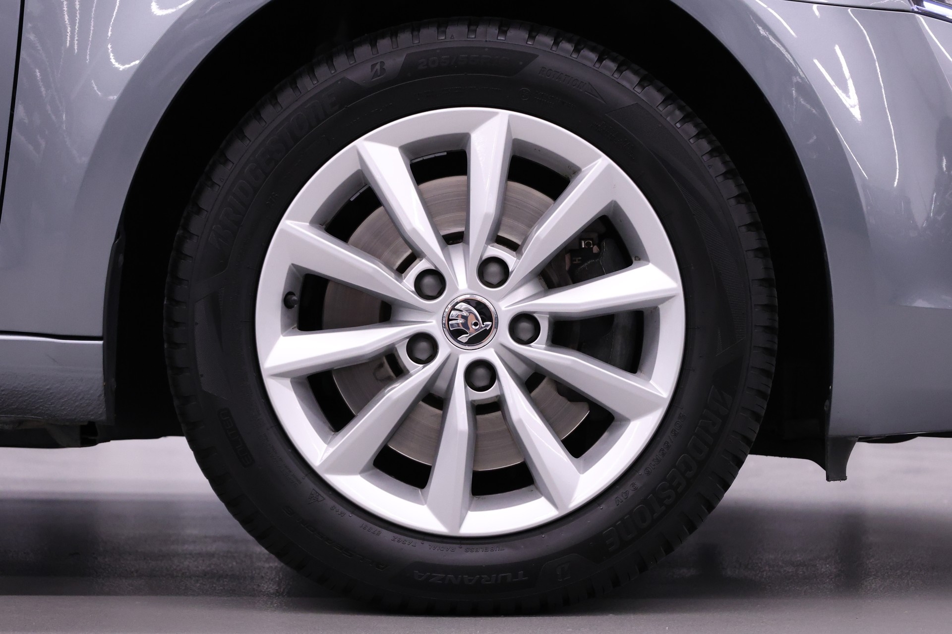 SKODA Octavia 1.8 TSI Elegance DSG-image-9