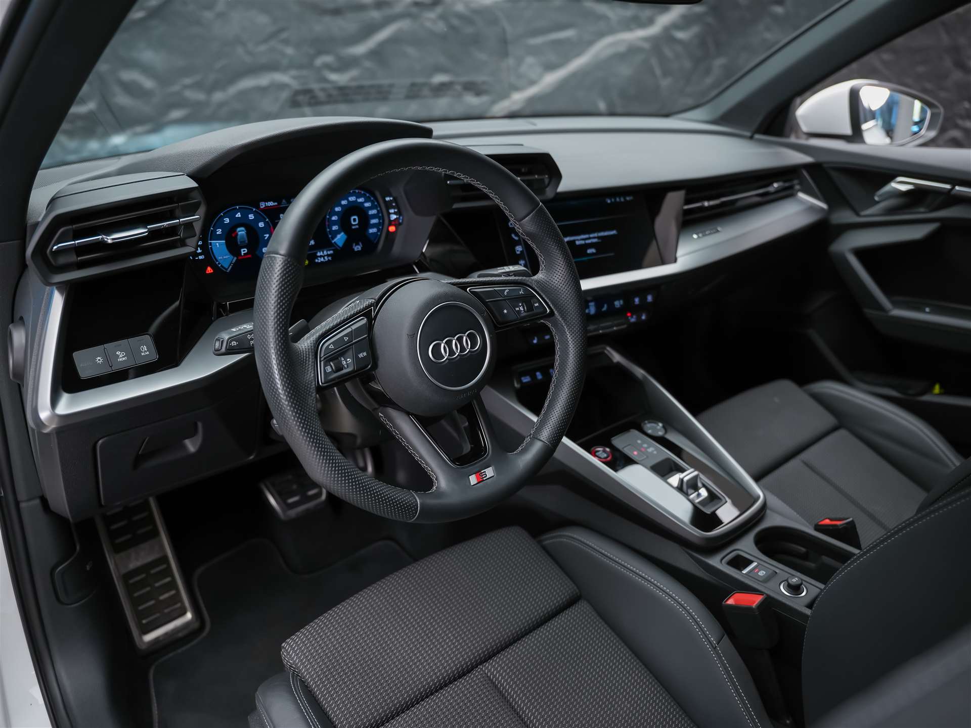 AUDI S3 Sportback 2.0 TFSI quattro S-tronic 19" Felgen*Assistenzpaket*-image-7