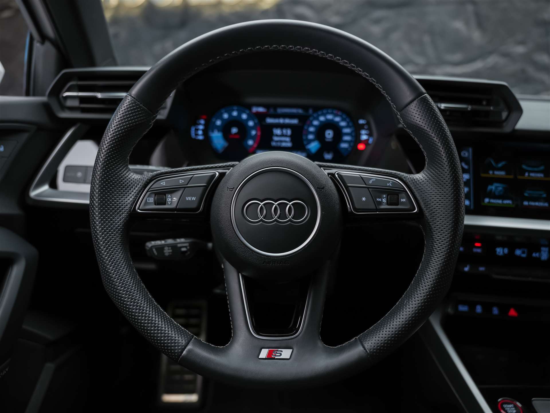 AUDI S3 Sportback 2.0 TFSI quattro S-tronic 19" Felgen*Assistenzpaket*-image-26