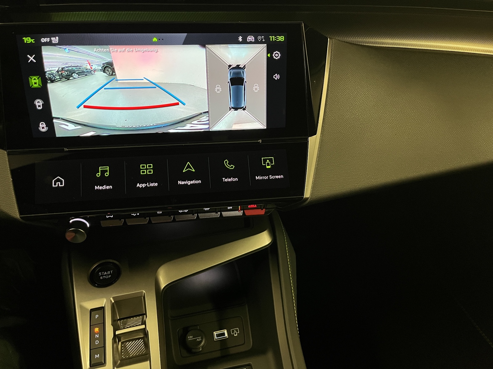 PEUGEOT 308 1.2 Hybrid GT-image-11