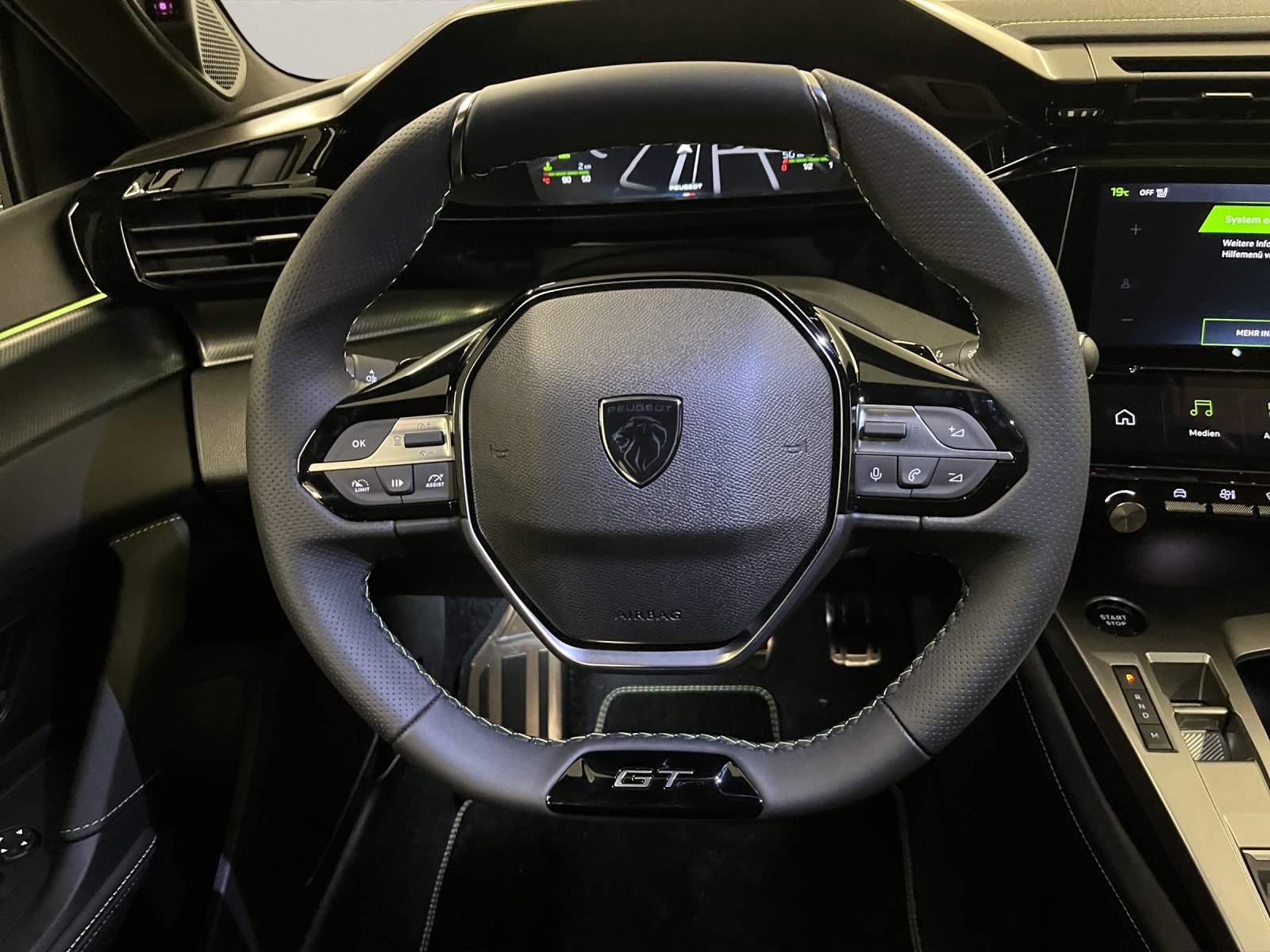 PEUGEOT 308 1.2 Hybrid GT-image-8