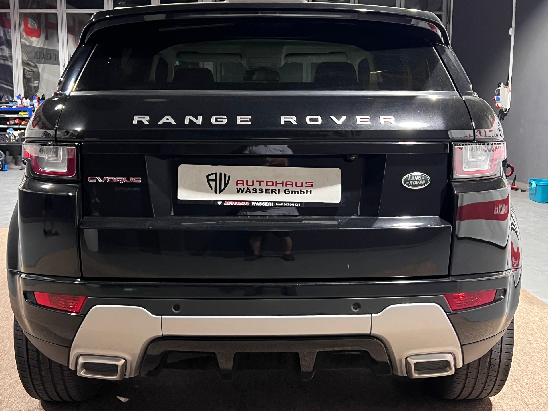 LAND ROVER Range Rover Evoque 2.0 Si4 Autobiography AT9-showroom-element-3
