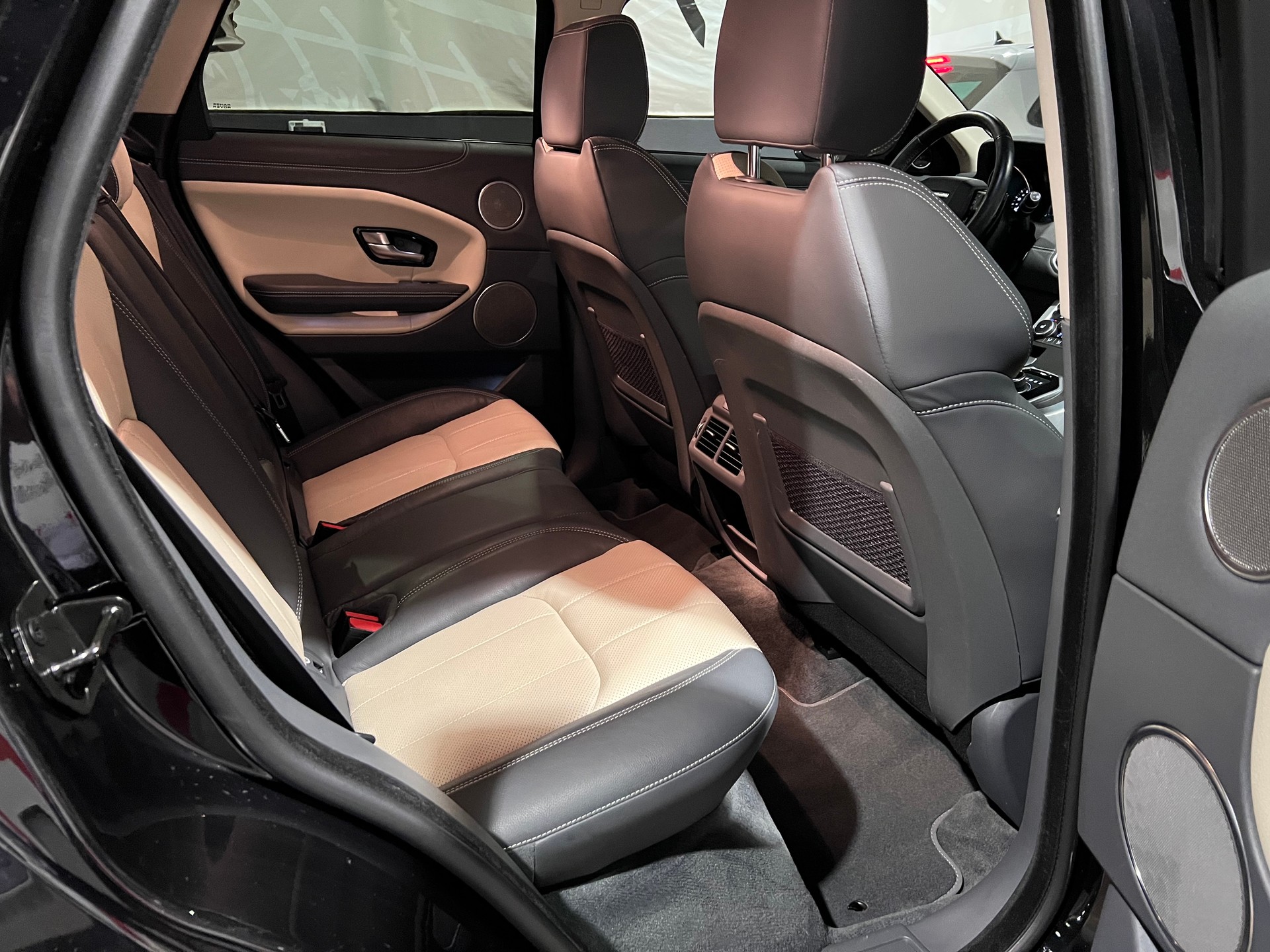 LAND ROVER Range Rover Evoque 2.0 Si4 Autobiography AT9-image-14