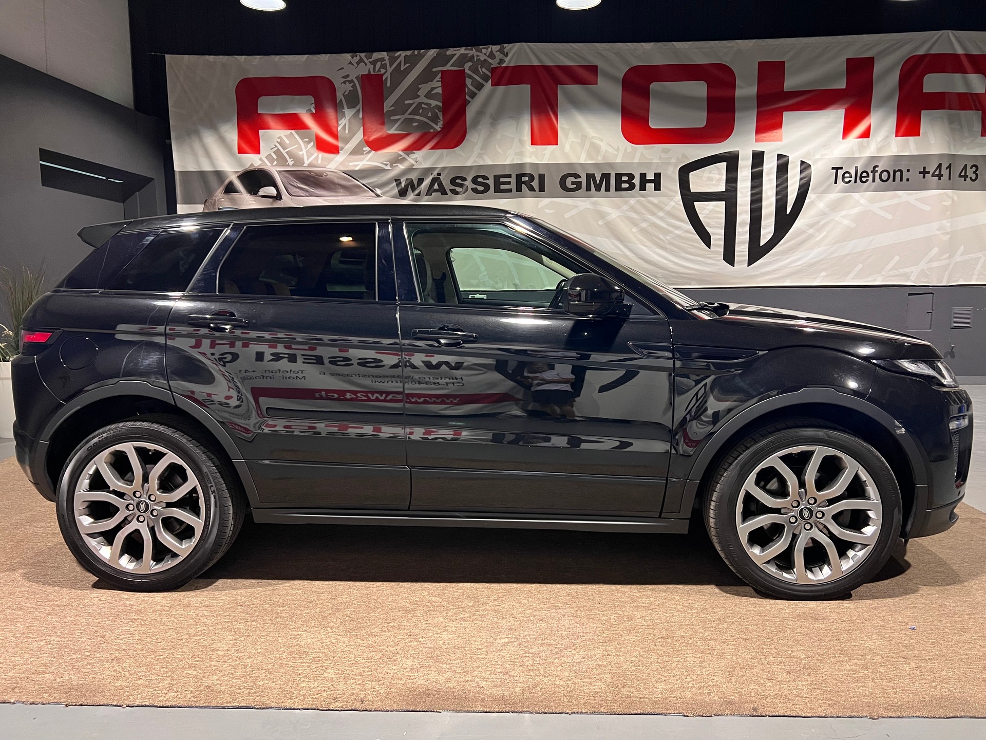 LAND ROVER Range Rover Evoque 2.0 Si4 Autobiography AT9-showroom-element-1