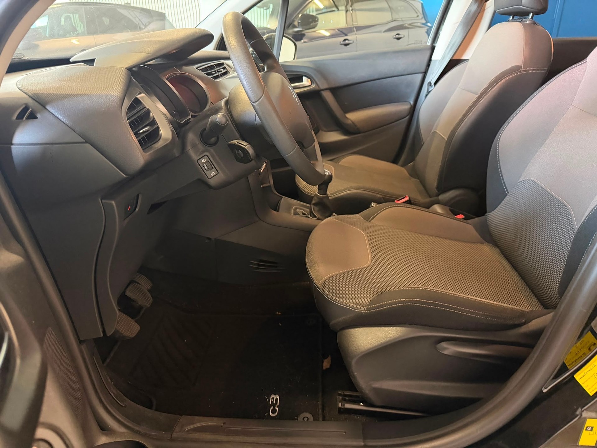 CITROEN C3 1.2i Séduction-image-7