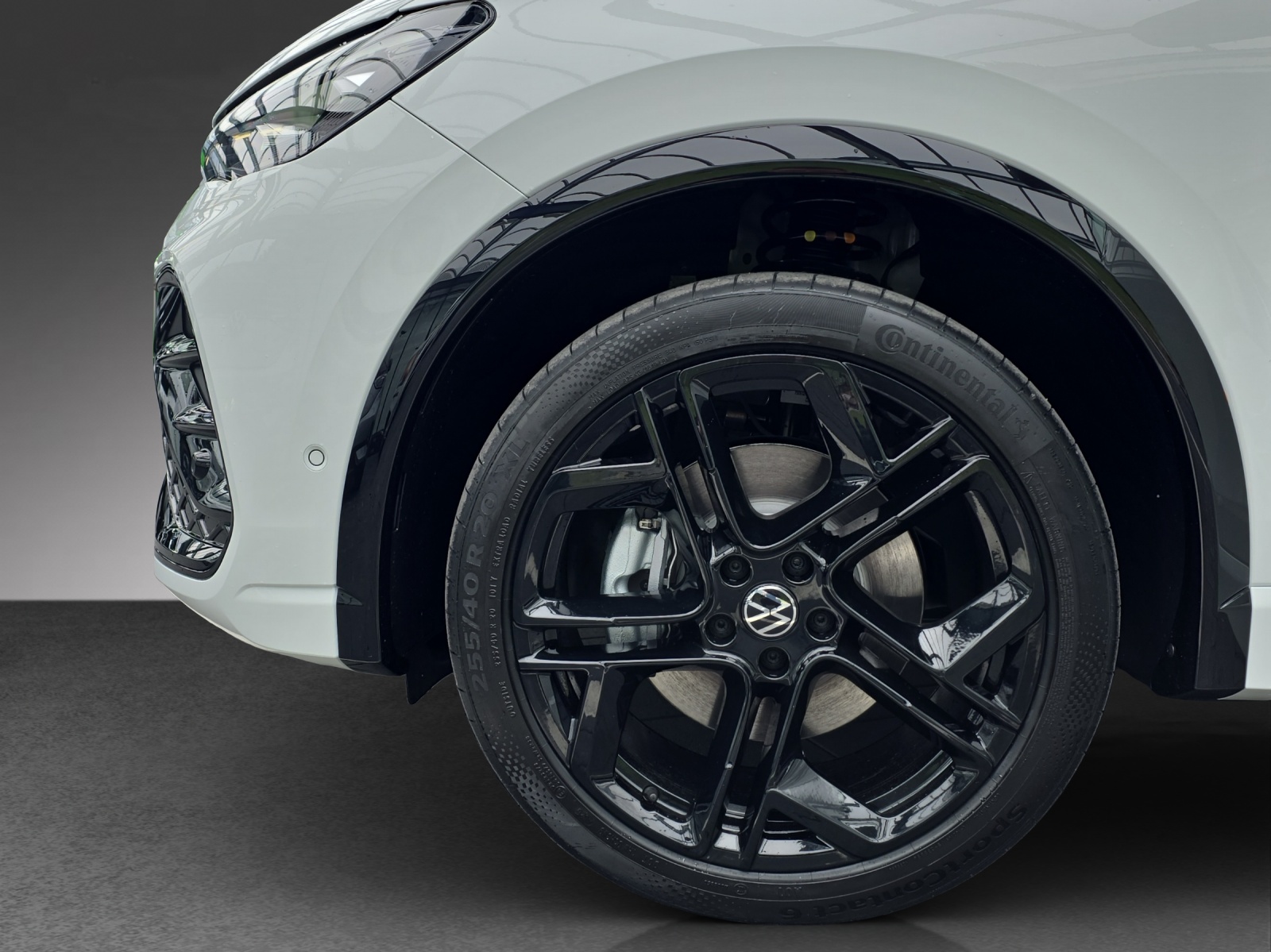 VW Tiguan 2.0 TSI DSG R-Line United 4Motion-image-11