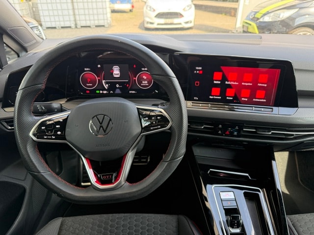 VW Golf 2.0 TSI GTI Clubsport DSG-image-5