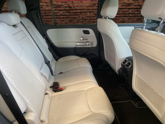 MERCEDES-BENZ EQB 350 Edition1 4Matic-image-12