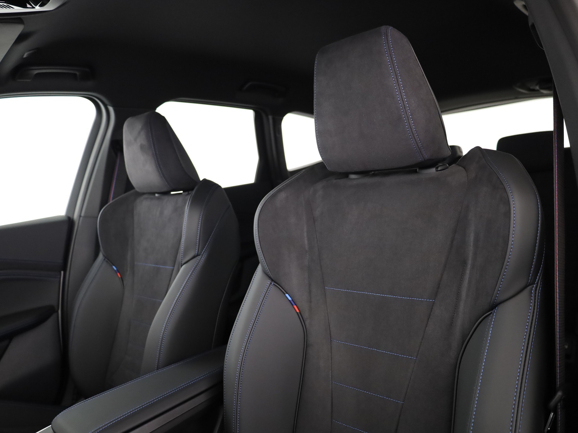 BMW iX1 xDrive 30 M Sport Pro-image-11