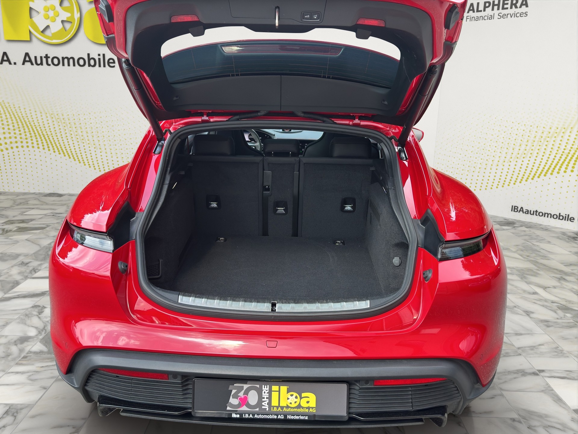 PORSCHE Taycan GTS ST Performance Battery Plus (CH) 2+2-image-8