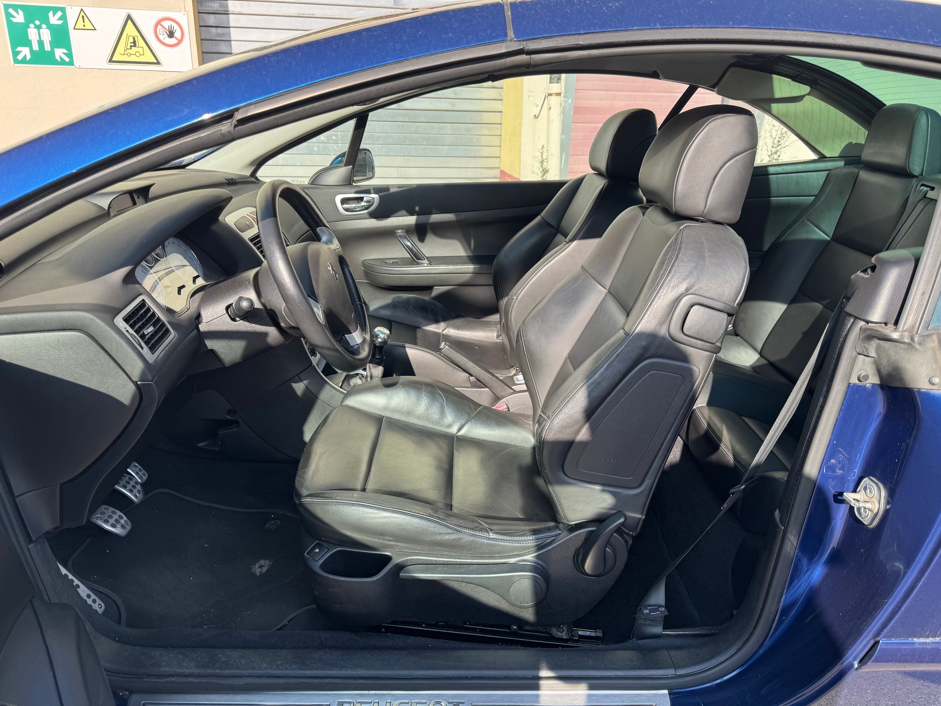 PEUGEOT 307 CC 2.0 16V-image-8