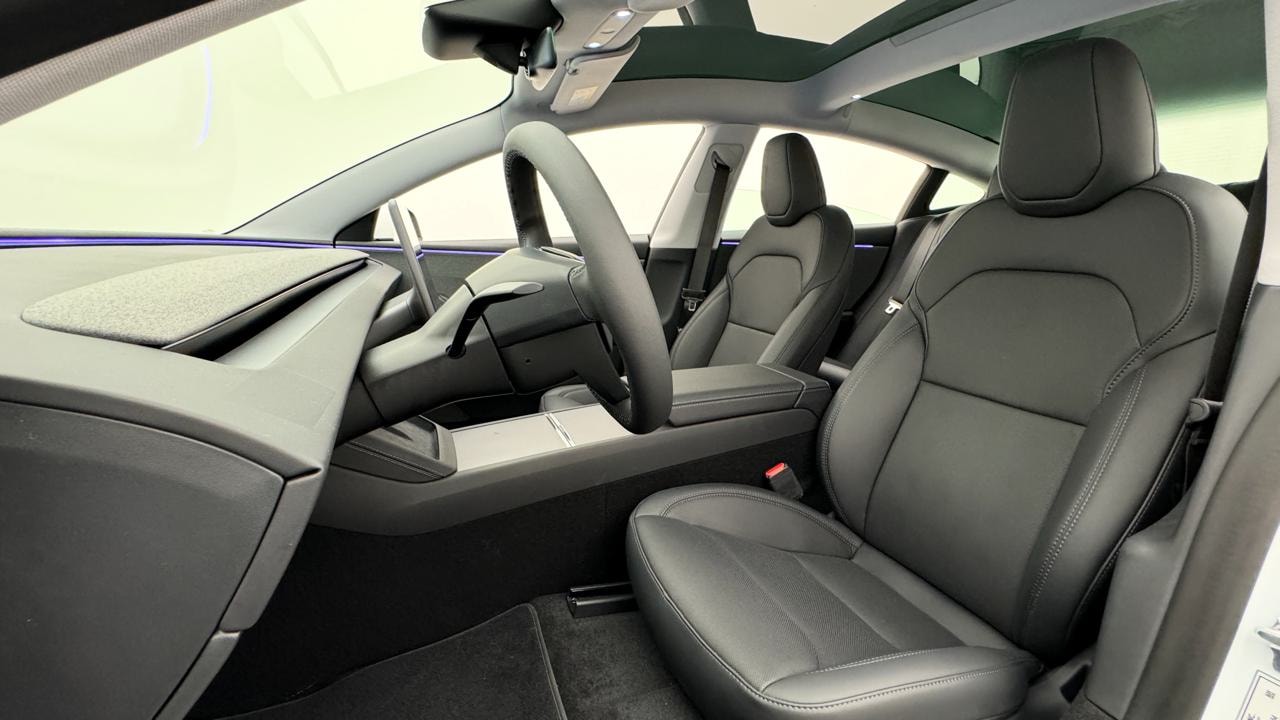 TESLA Model 3 Long Range RWD-image-4