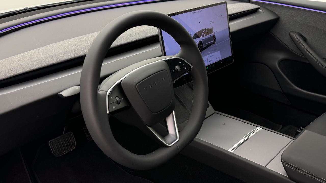 TESLA Model 3 Long Range RWD-image-6