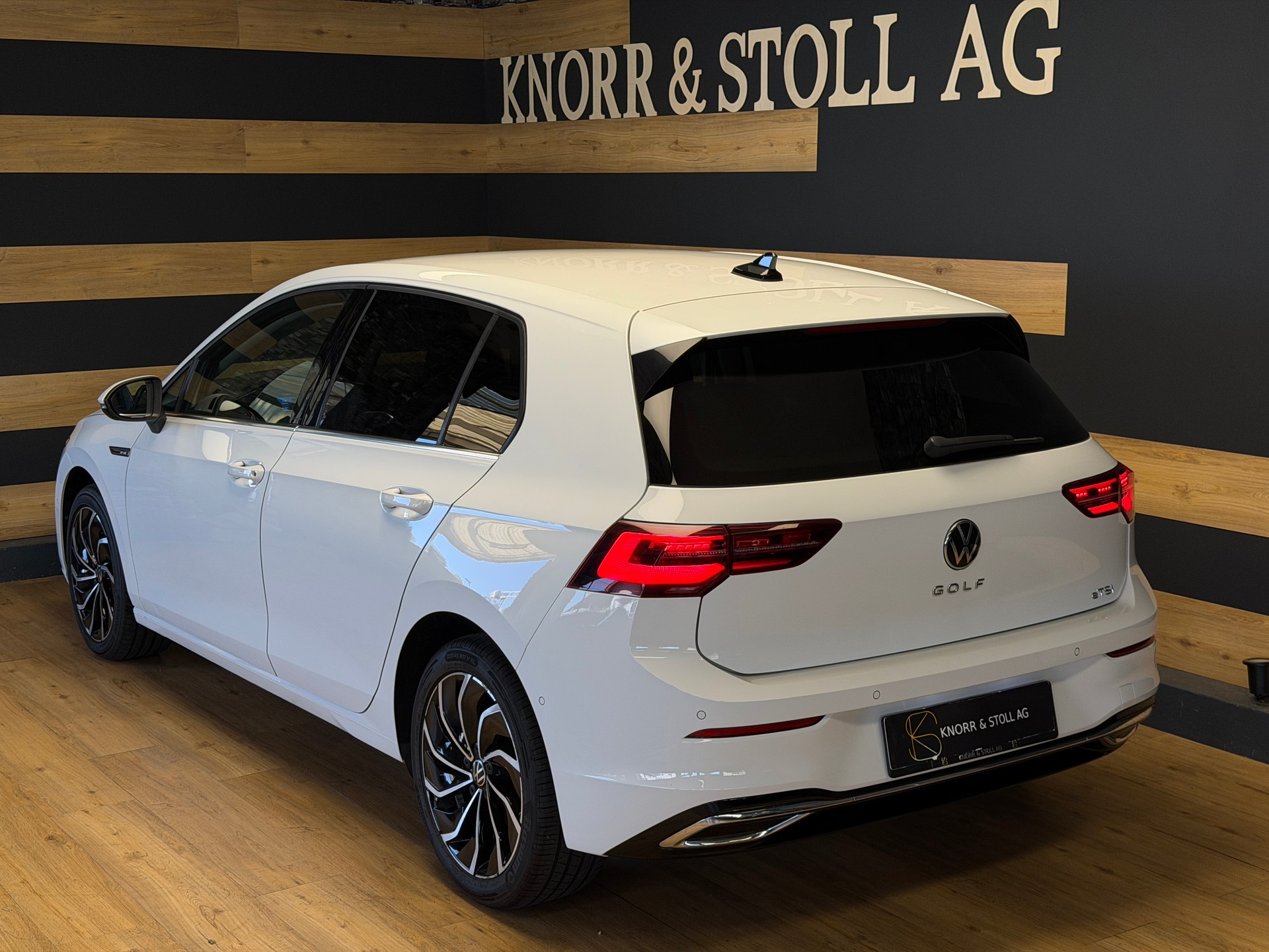VW Golf 1.5 eTSI mHEV ACT Style DSG-image-7